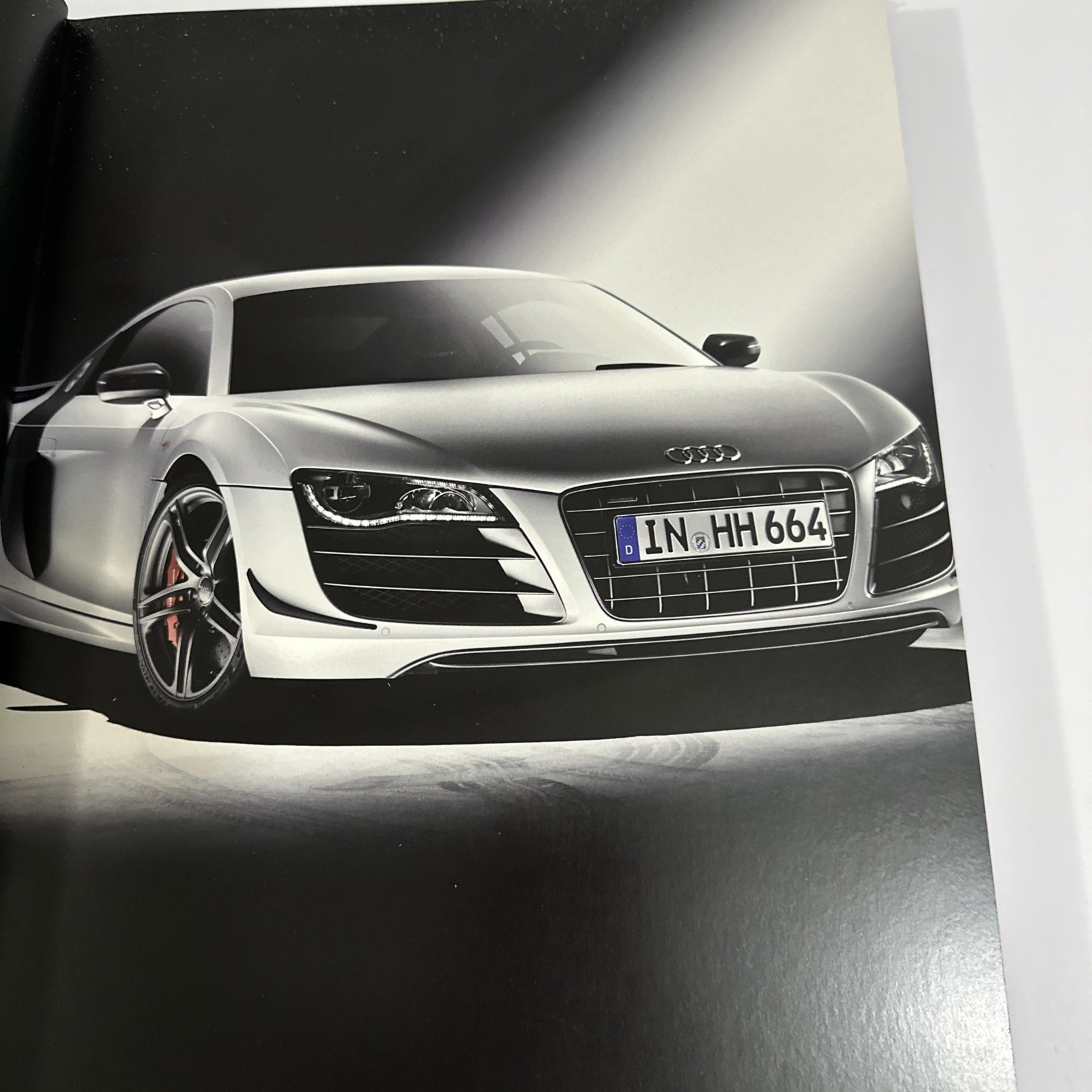 Luxury Toys for Men (German, English, French, Italian and Spanish Edition)