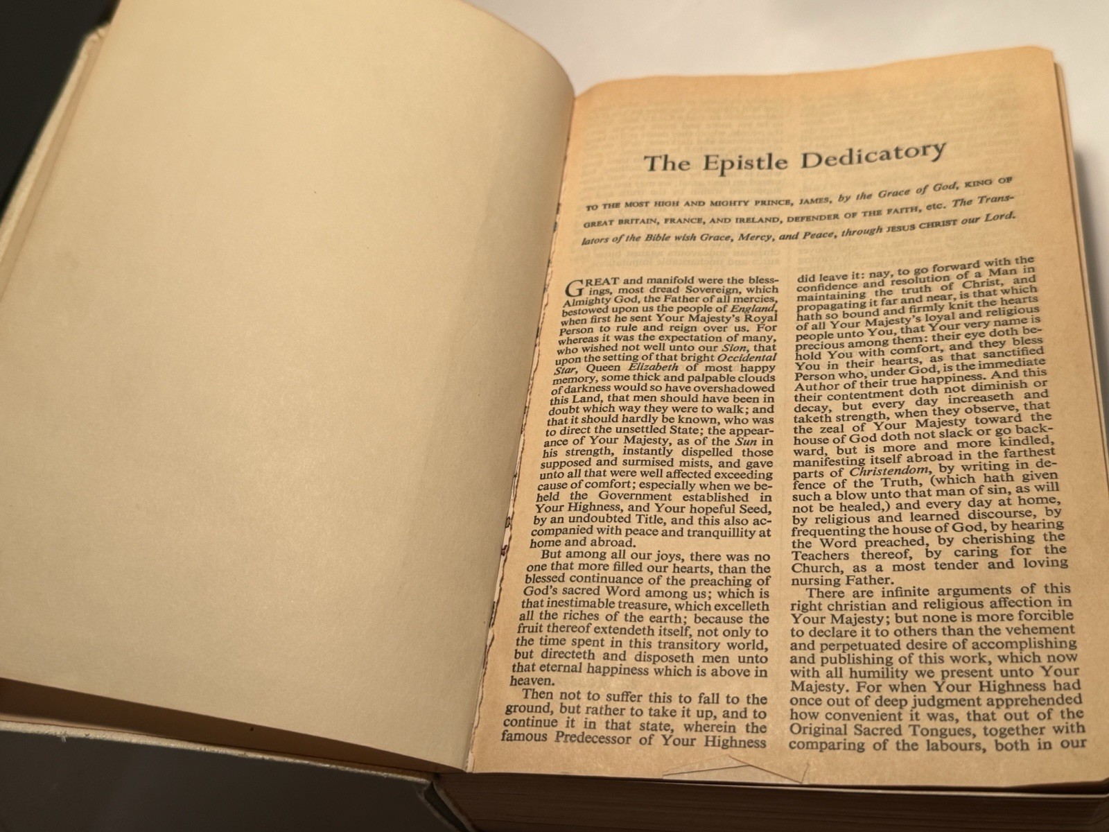 THE HOLY BIBLE KJV red letter 1965 Bonded leather vintage World pub. concordance