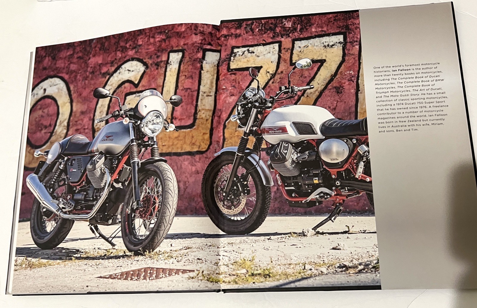The Complete Book of Moto Guzzi: Every Model Since 1921 (Complete Book Serie…