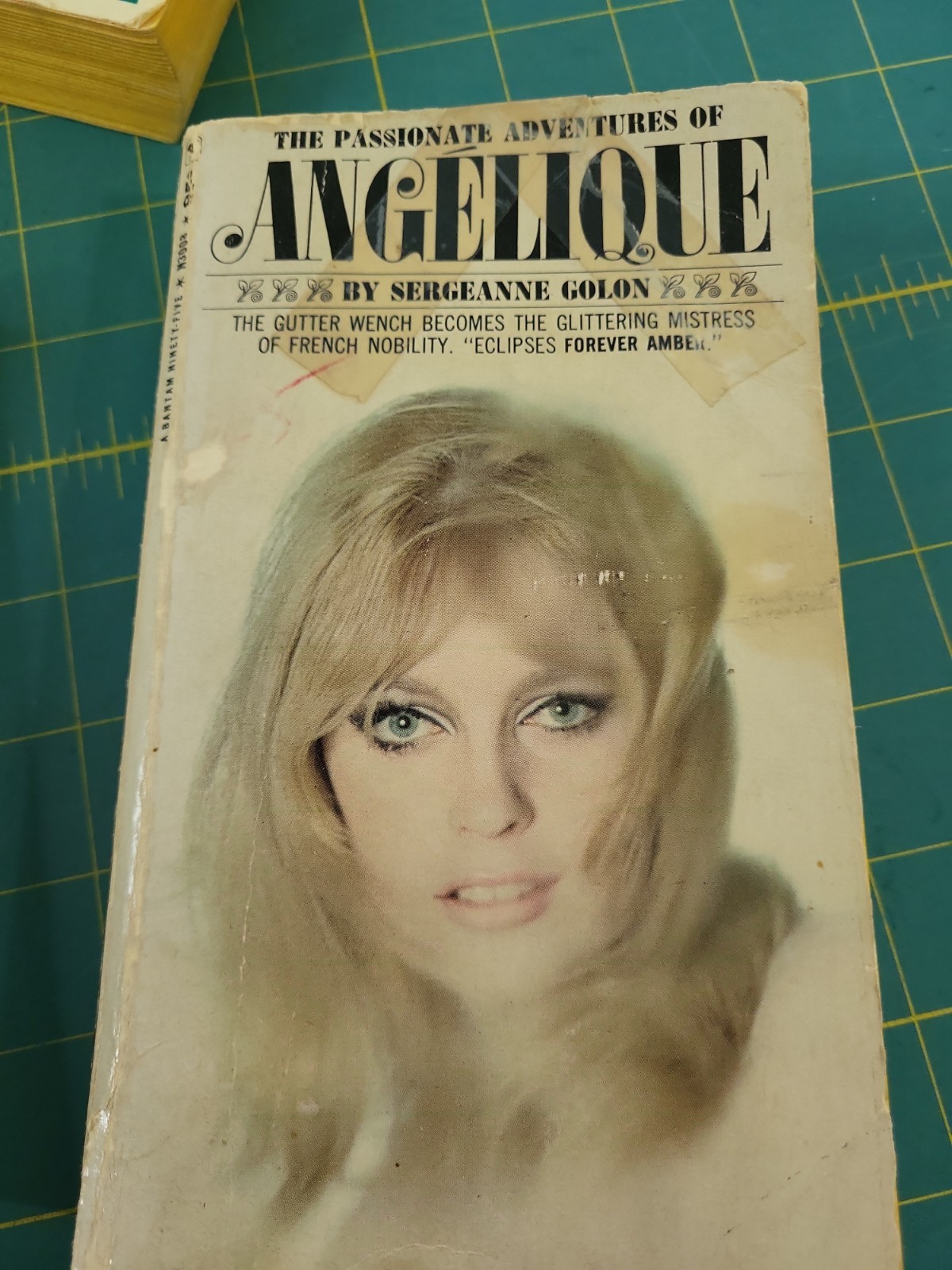 Lot Of 8 Sergeane Golon Pb Books Angelique „SEE PHOTOS“