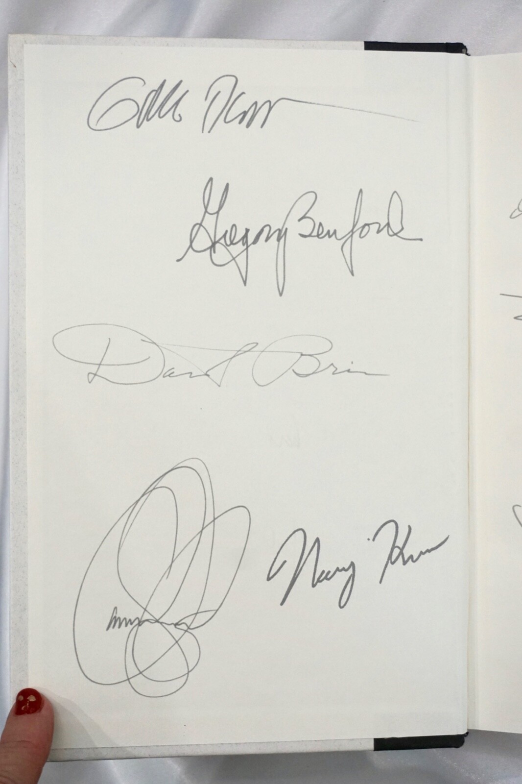 Far Horizons – Hardcover/DJ Signed by all 11 authors, 1st Edition BRAND NEW!