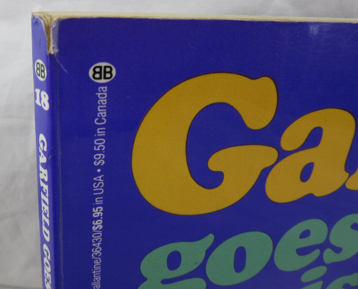 GARFIELD: GOES TO WAIST * His 18th Book * 1990 PB Book – Jim Davis