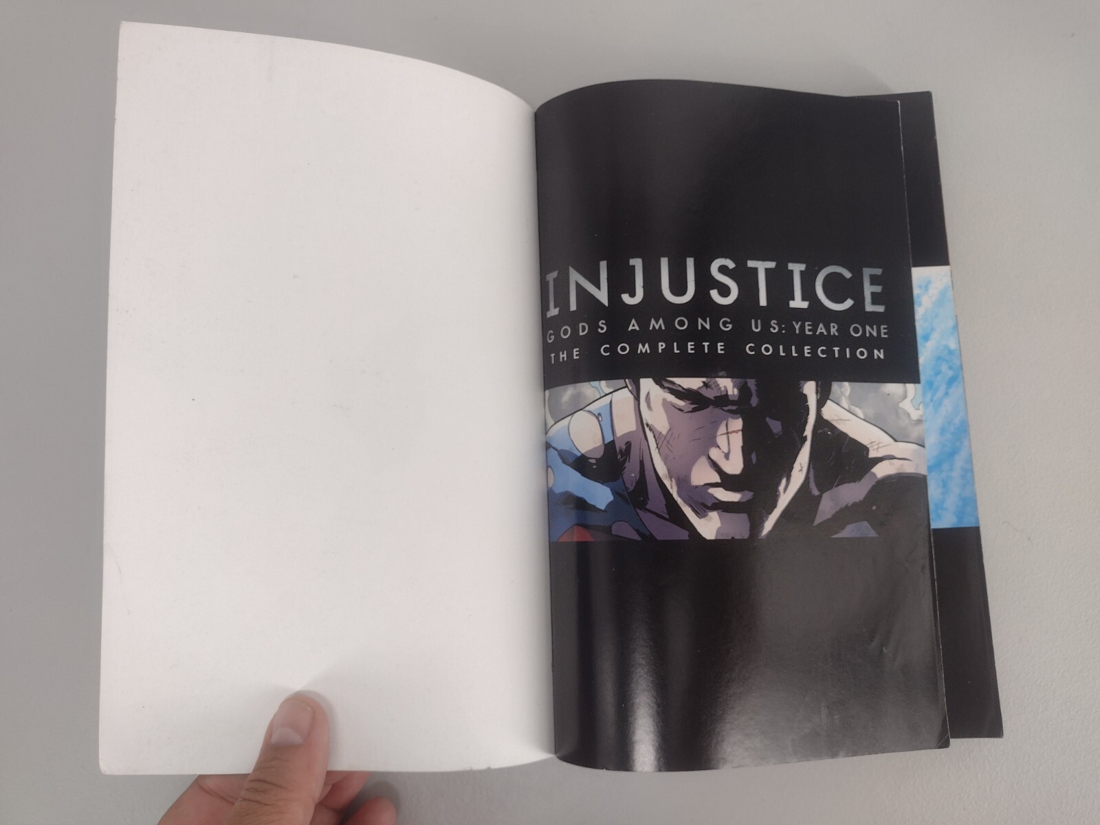 Injustice Lot of 8 – Gods Among Us Etc – DC Comics