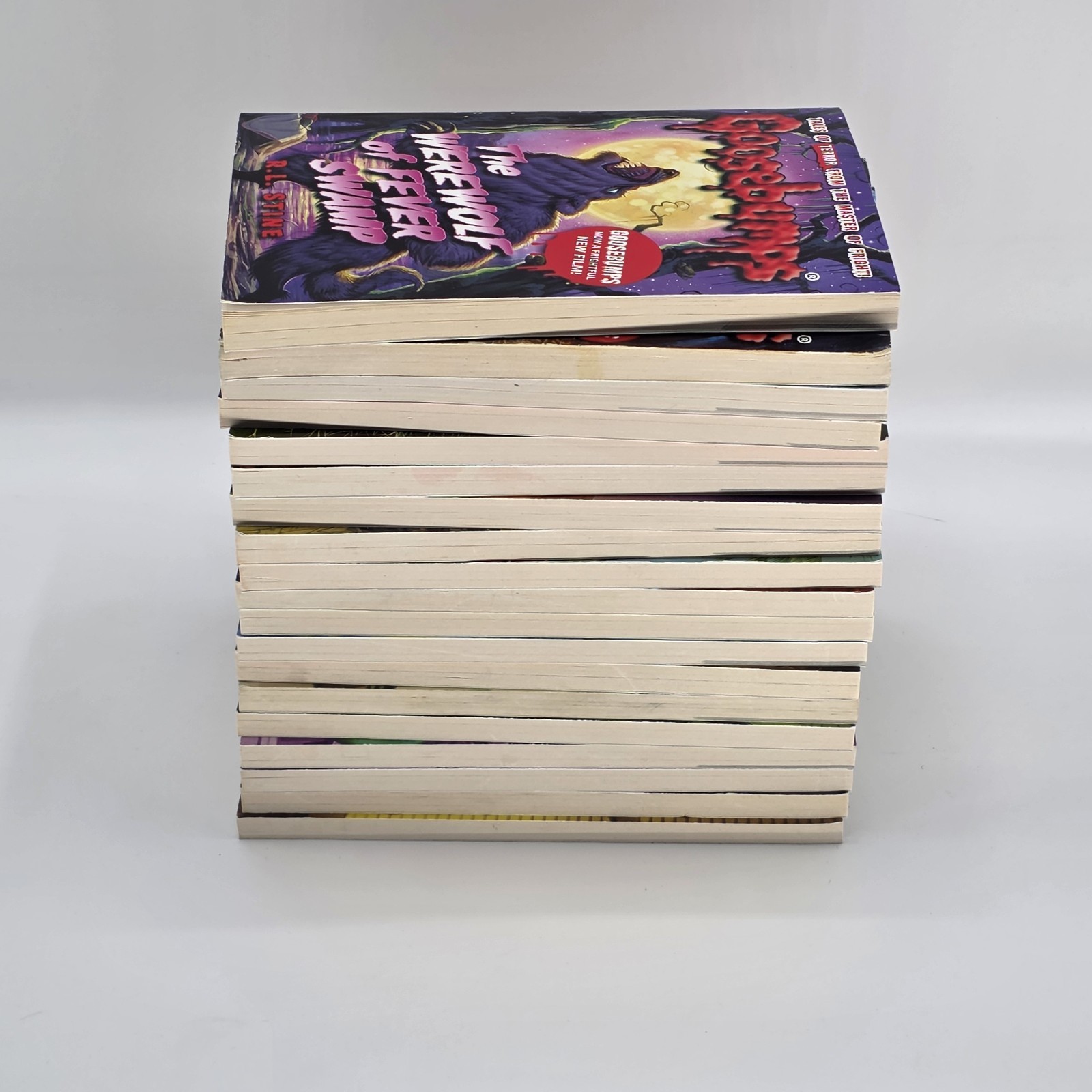 Goosebumps Book Lot Of 19 Paperback Miscellaneous 2015 VG R.L. Stine VG