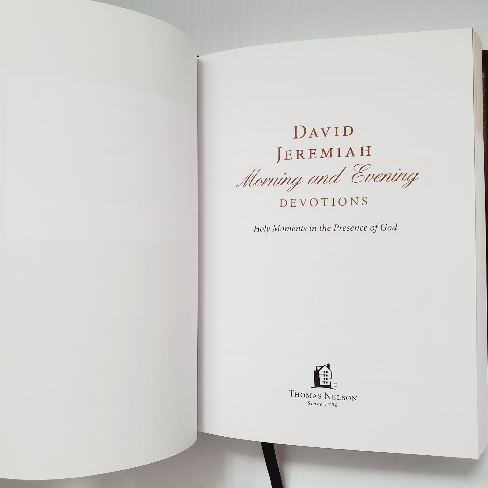 David Jeremiah Morning & Evening Devotions Christian Gift Hardcover Book Nelson