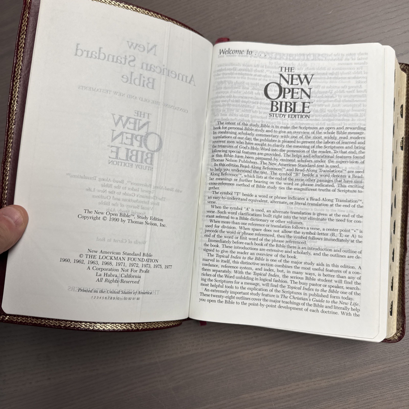 The New Open Bible NAS Study Edition Genuine Leather Burgundy 1976BG