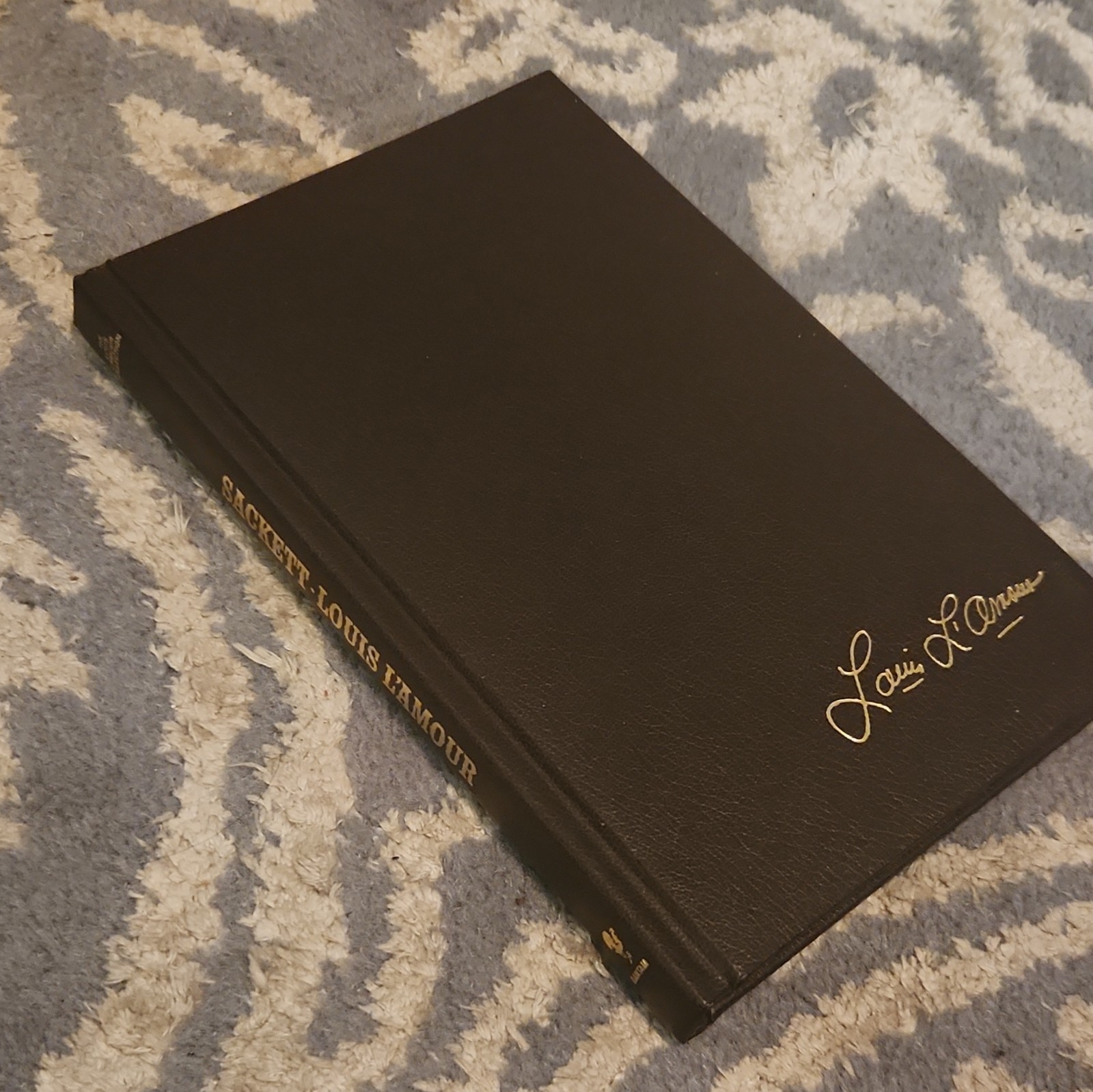 Sackett by Louis L’Amour Leatherette Hardcover Bantam Books 1981 Series