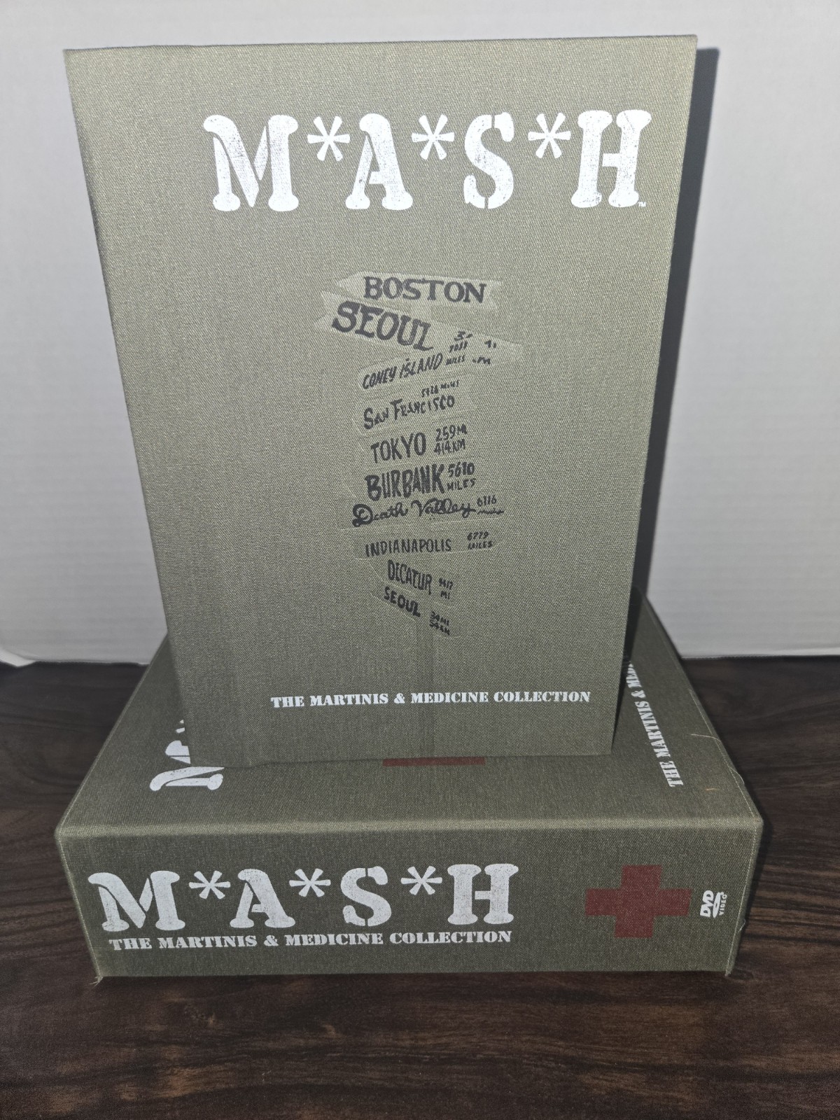 M*A*S*H Martinis & Medicine Collection DVD Box Set Collector’s Edition