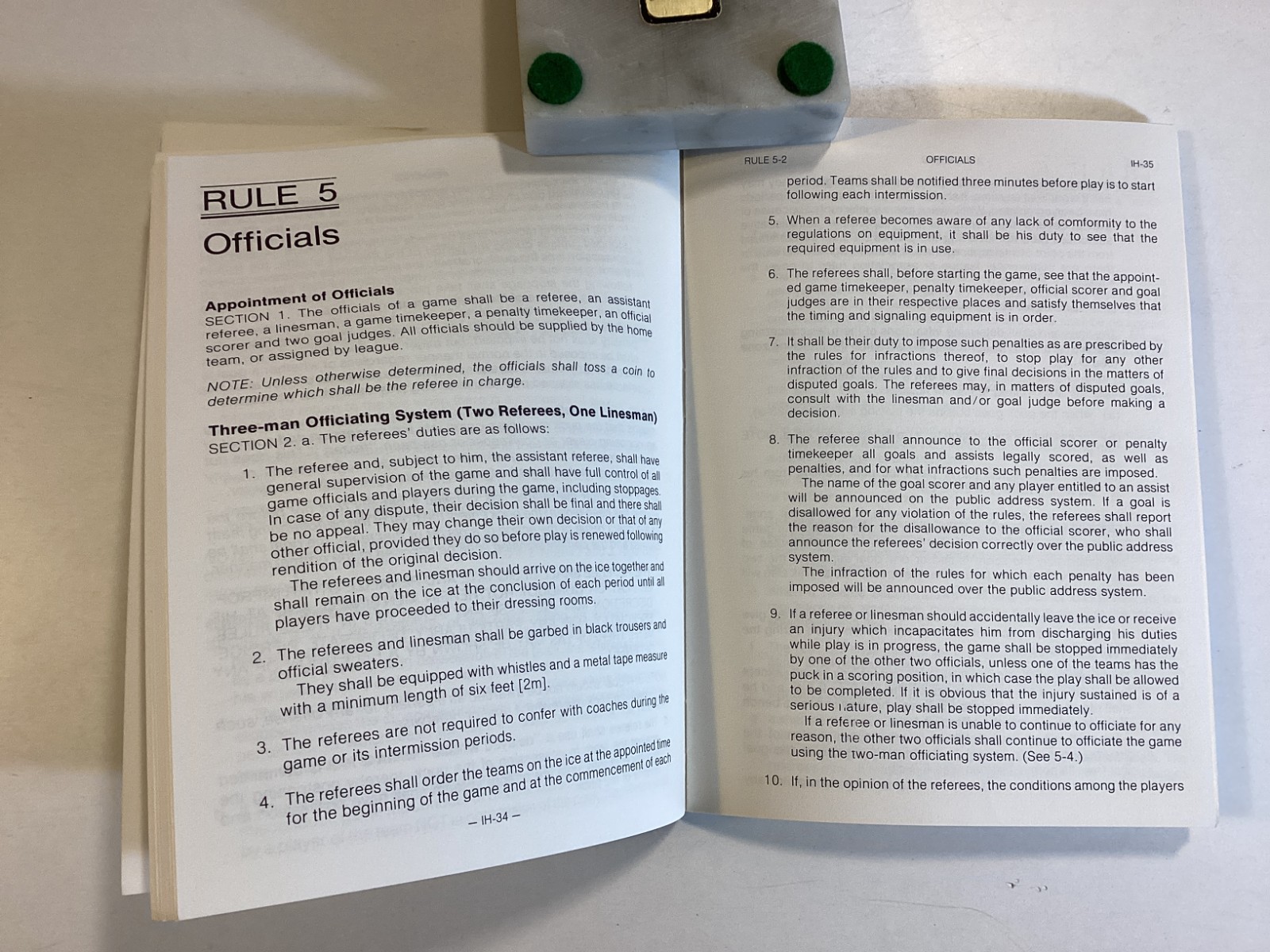 1984 NCAA Men’s Ice Hockey Rules and Interpretations – 97 Pages – Free Shipping