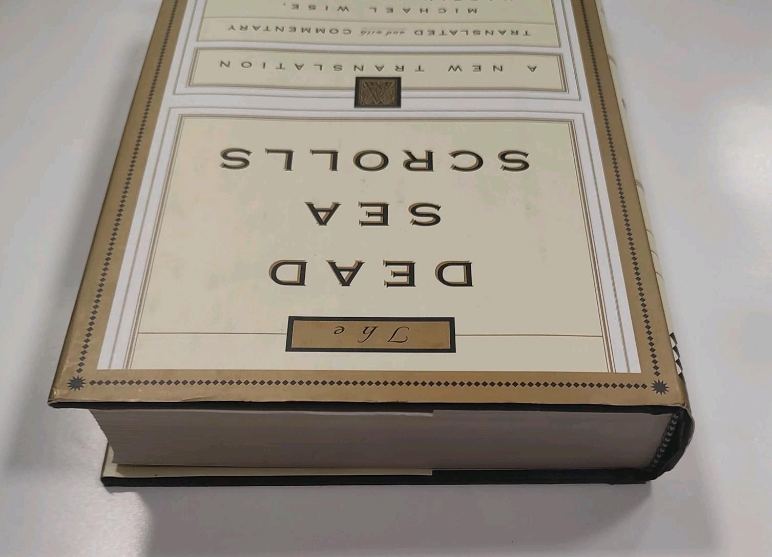 Dead Sea Scrolls : A New Translation Michael Wise, 1st Ed/1st Printing, HC/DJ