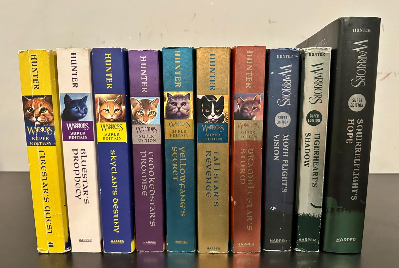 Warriors Super Edition Book Lot of 10 by Erin Hunter