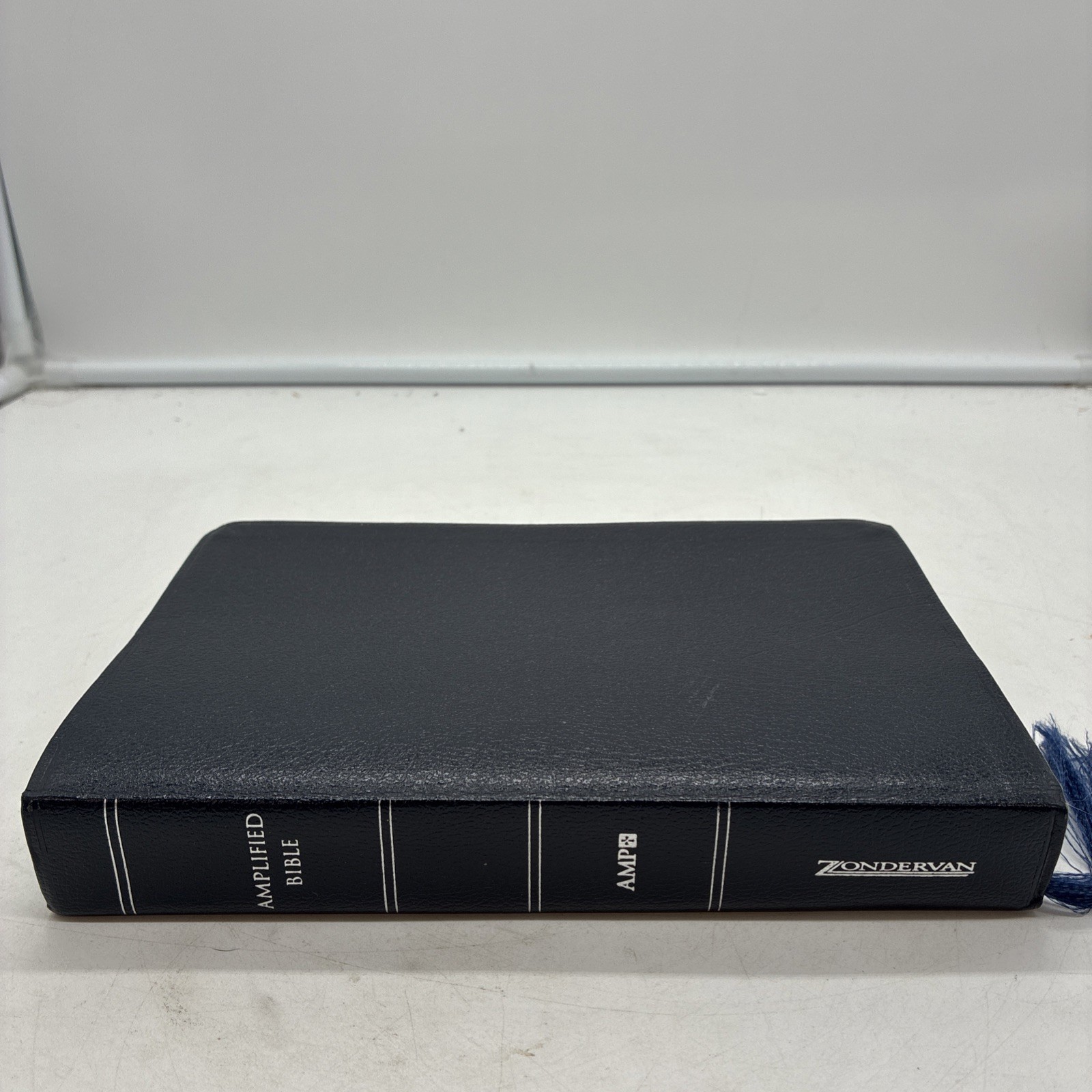 Amplified Bible Zondervan 1987 Bonded Leather Navy Blue Excellent