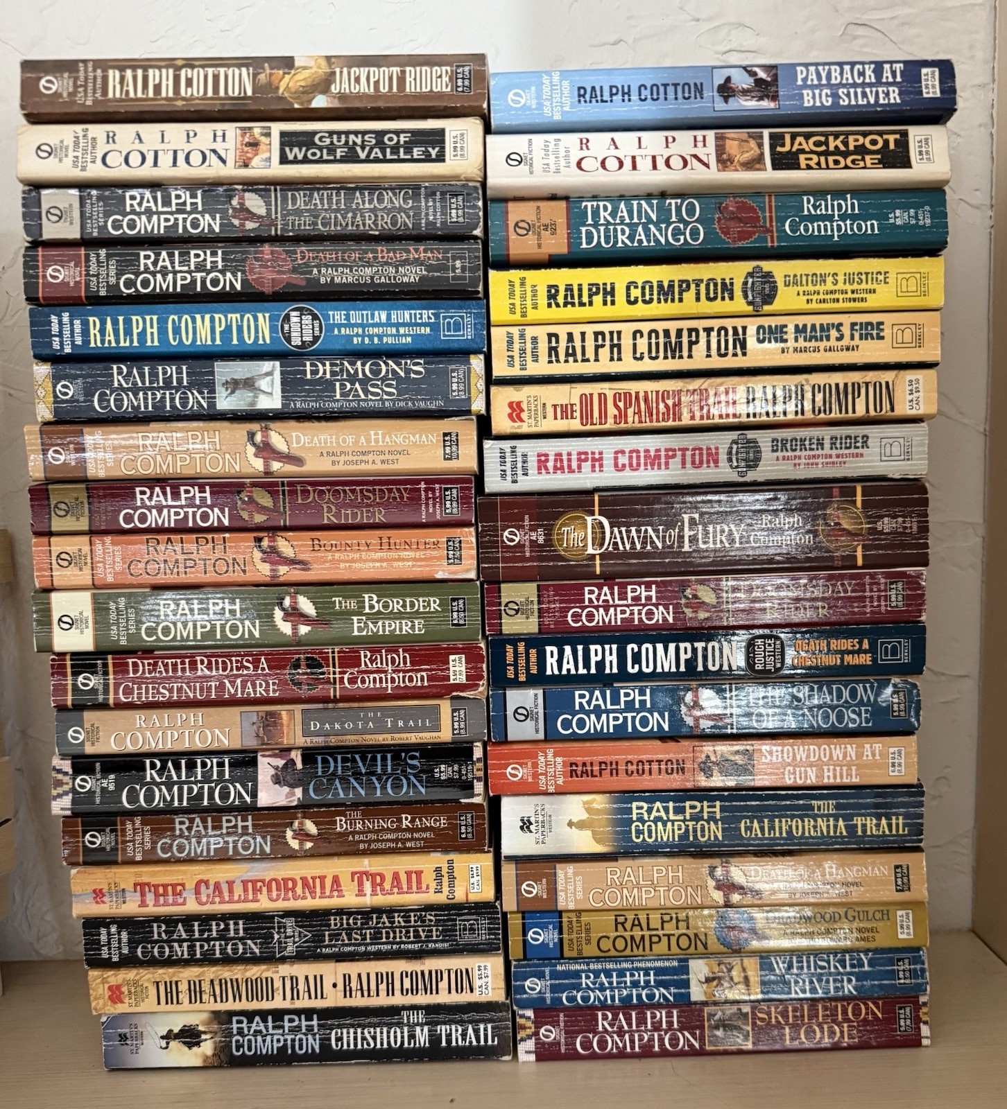 Westerns !! Lot Of 35 Ralph Compton / Cotton . Western Adventure Paperbacks !