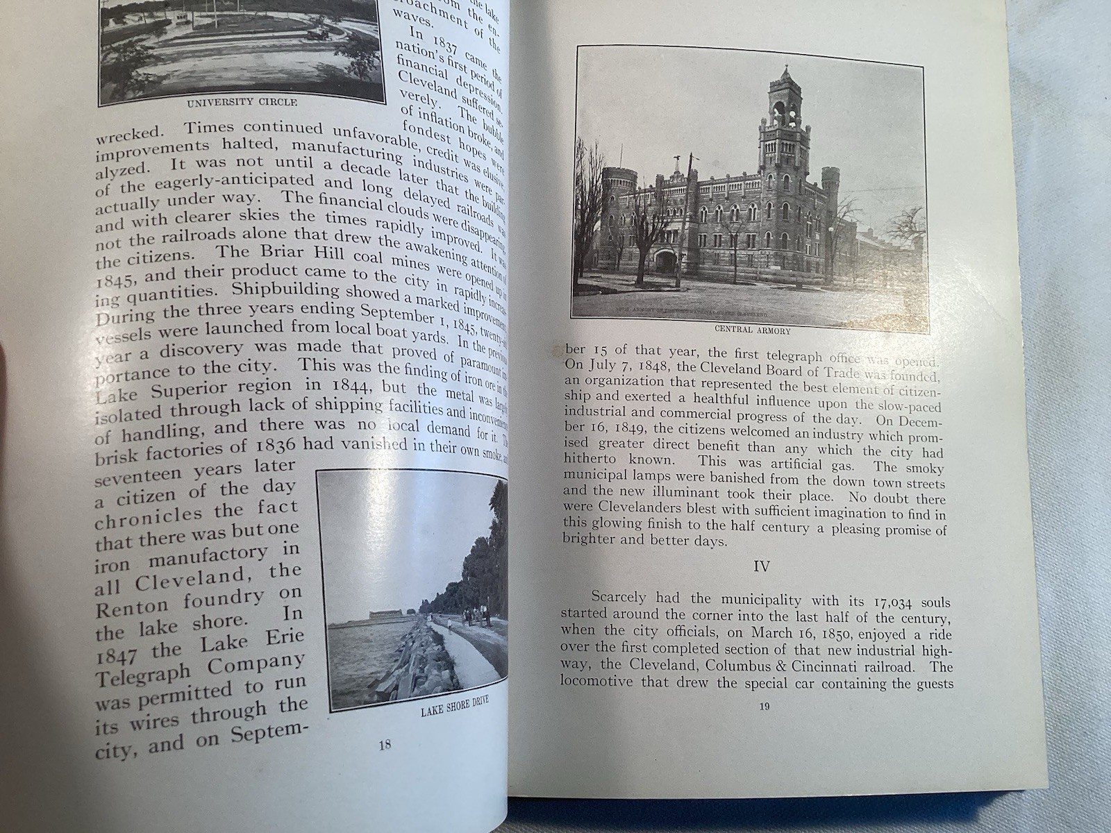1909 Antique SOUVENIR BOOKLET Cleveland Industrial Exposition Book Nice!