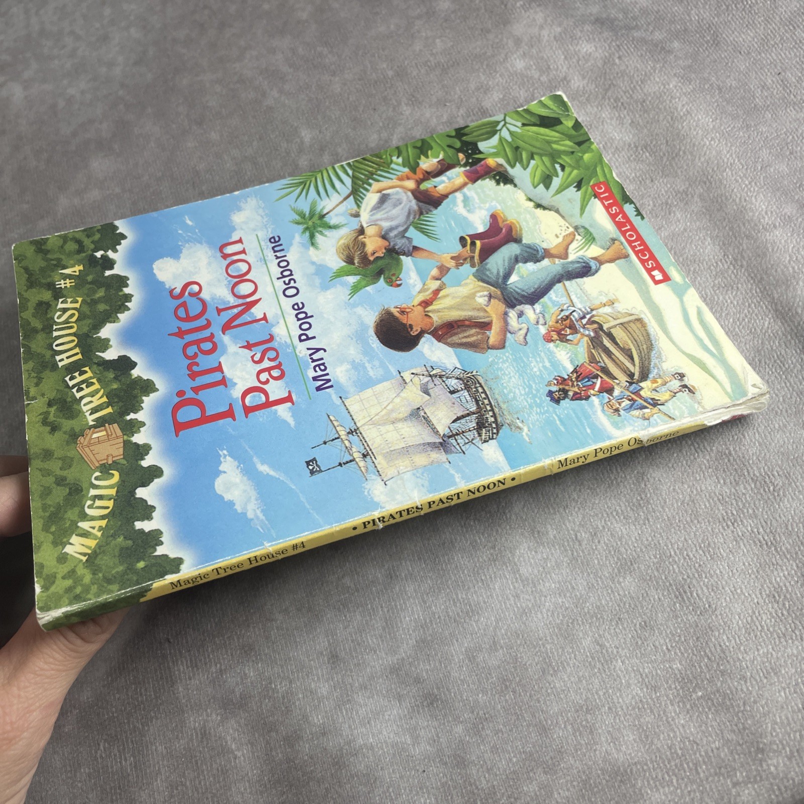Magic Tree House 1–28 Box Set – Complete 28-Book Collection