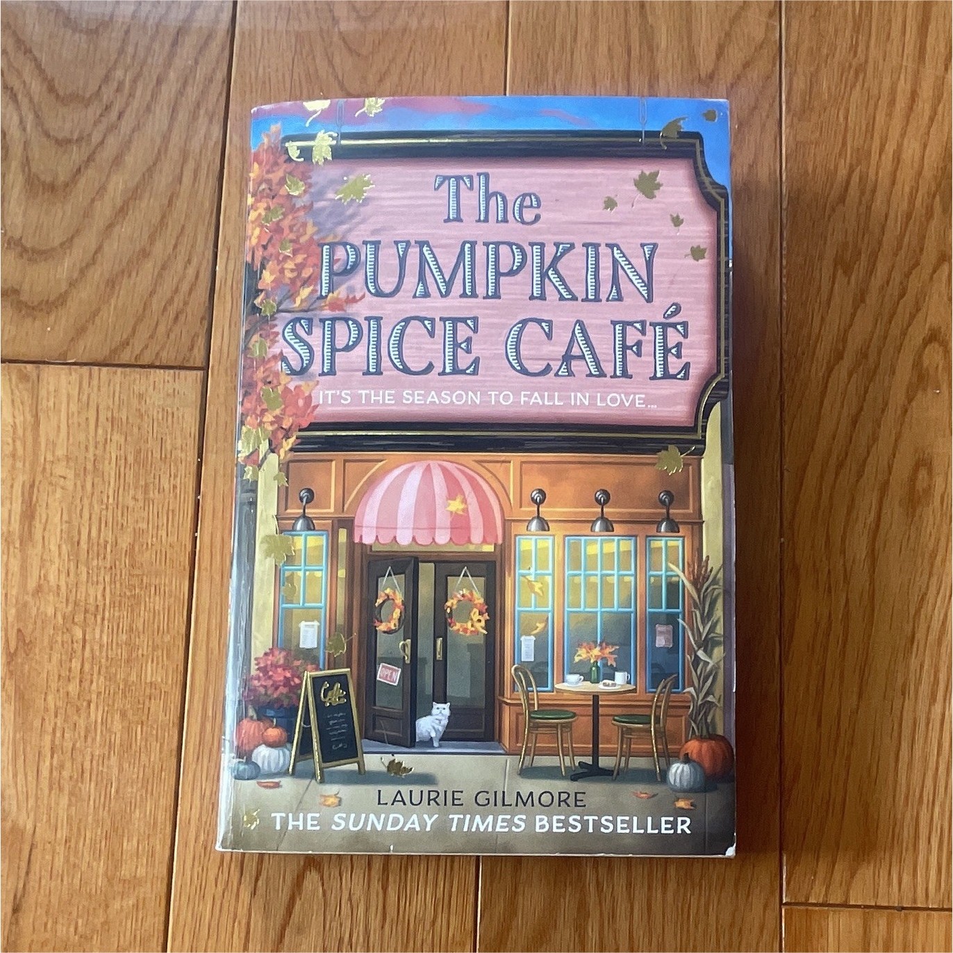 Laurie Gilmore The Pumpkin Spice Café (Dream Harbor) Paperback Romance Novel