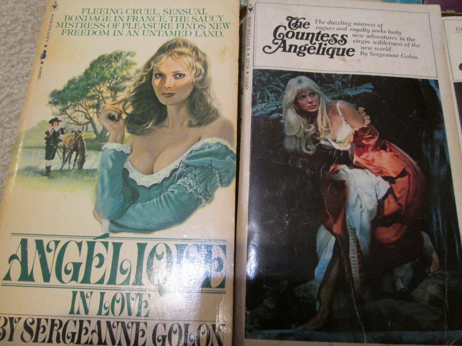 Angelique By Sergeanne Golon Vintage Romance Series *RARE* Of 9 PB, COMPLETE SET
