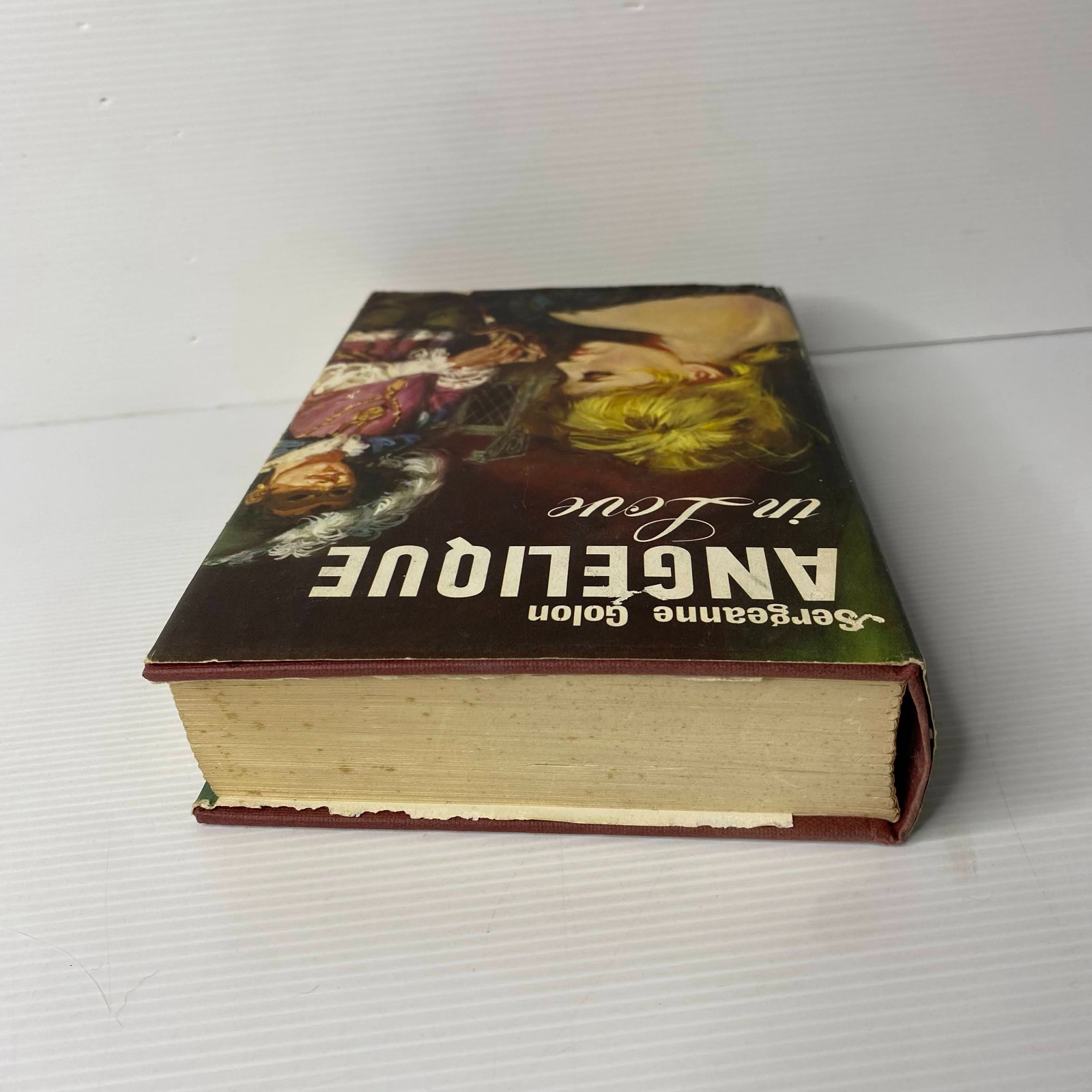 Angelique in Love by Sergeanne Golon