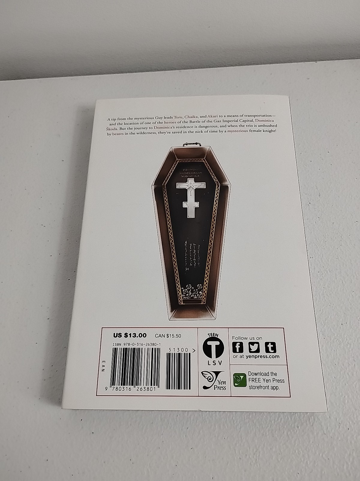Chaika: The Coffin Princess, Volume 4 by Ichirou Sakaki [Paperback, 160 pages]