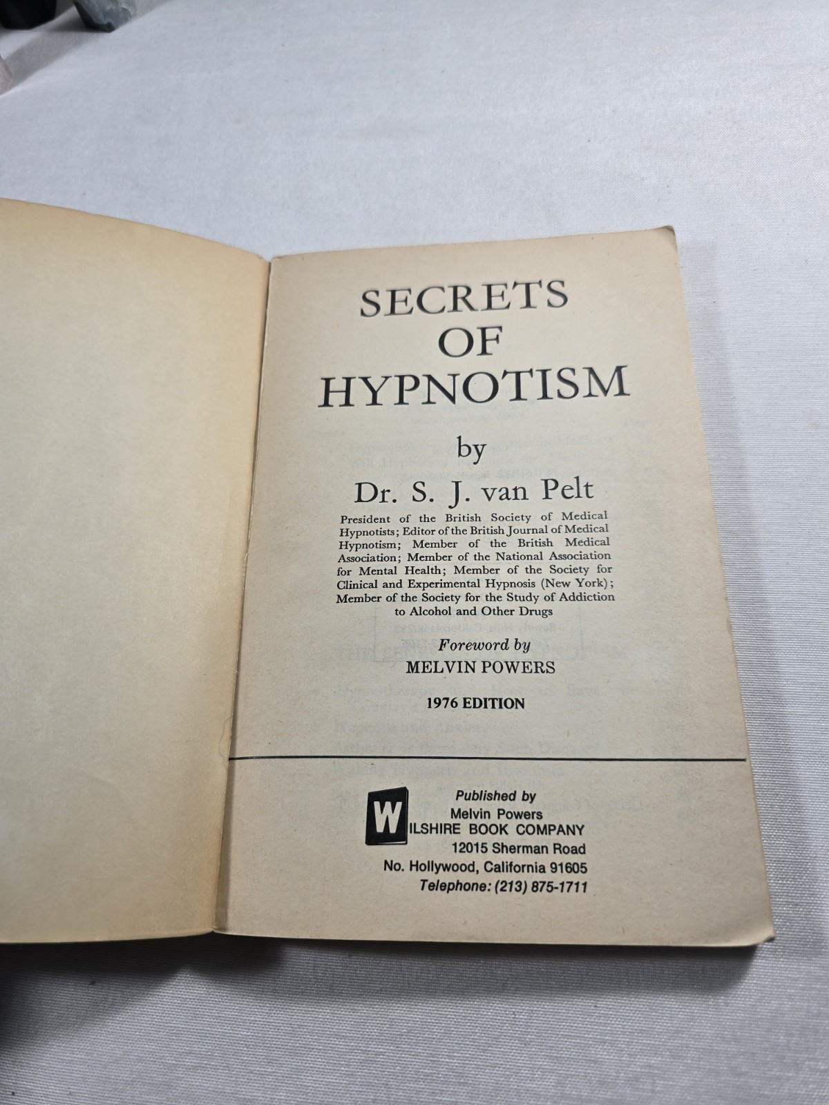 Secrets of Hypnotism S.J. Van Pelt MD Melvin Powers 1976 Vintage Paperback Book