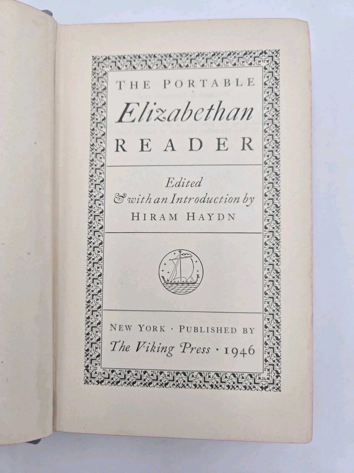 1946 The Portable Elizabethan Reader The Viking Press Hardcover J44