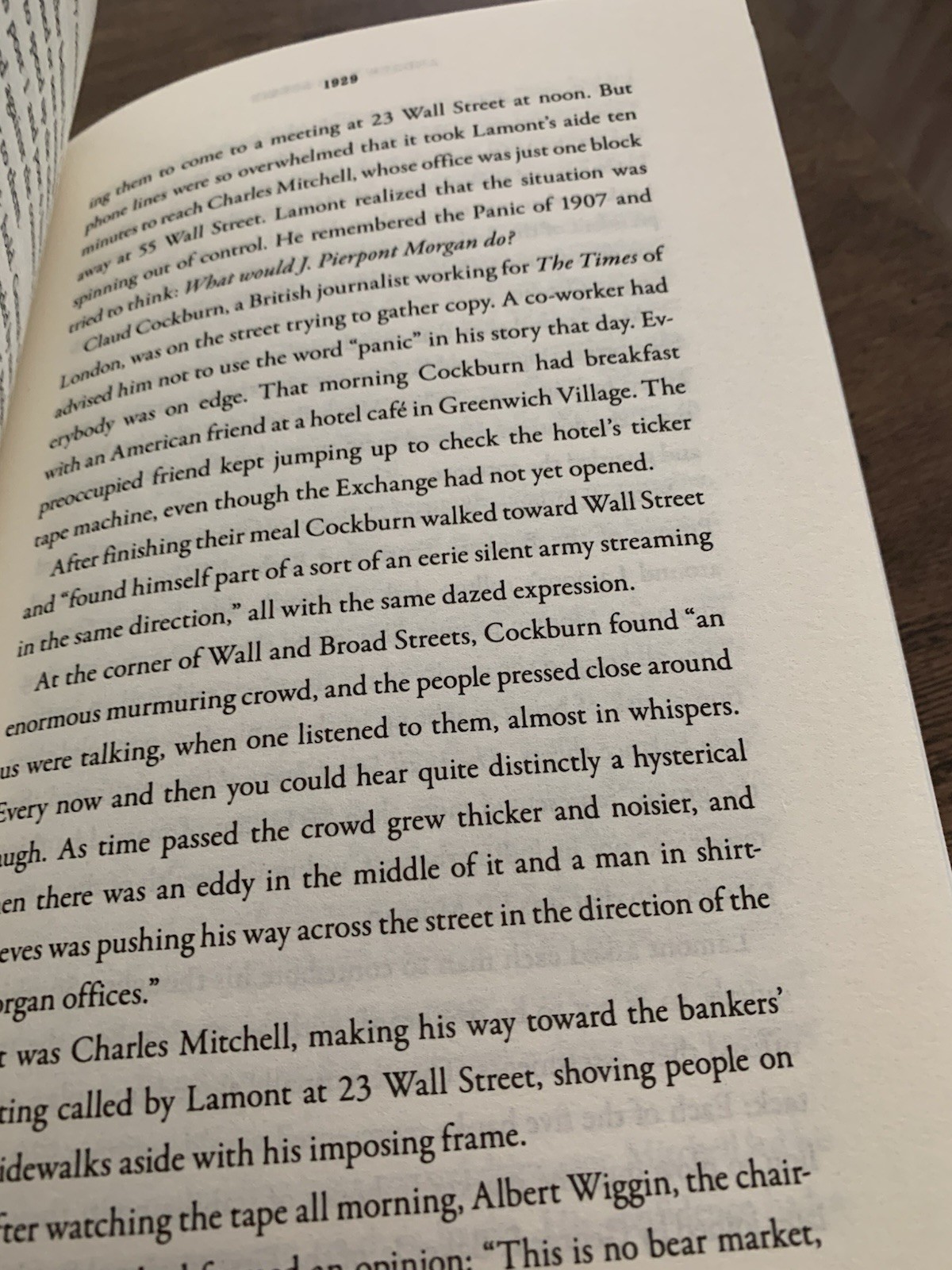 1929: Inside the Greatest Crash by Andrew Ross Sorkin Paperback