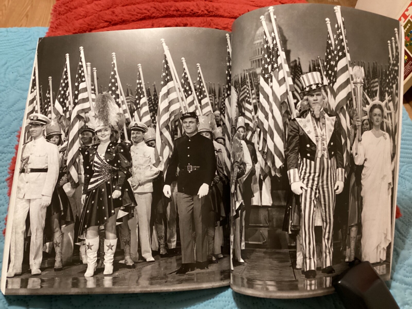 STAR-SPANGLED BANNER SOFTCOVER BOOK/ NATIONAL GEOGRAPHIC,232 PAGES/FREE POSTAGE!