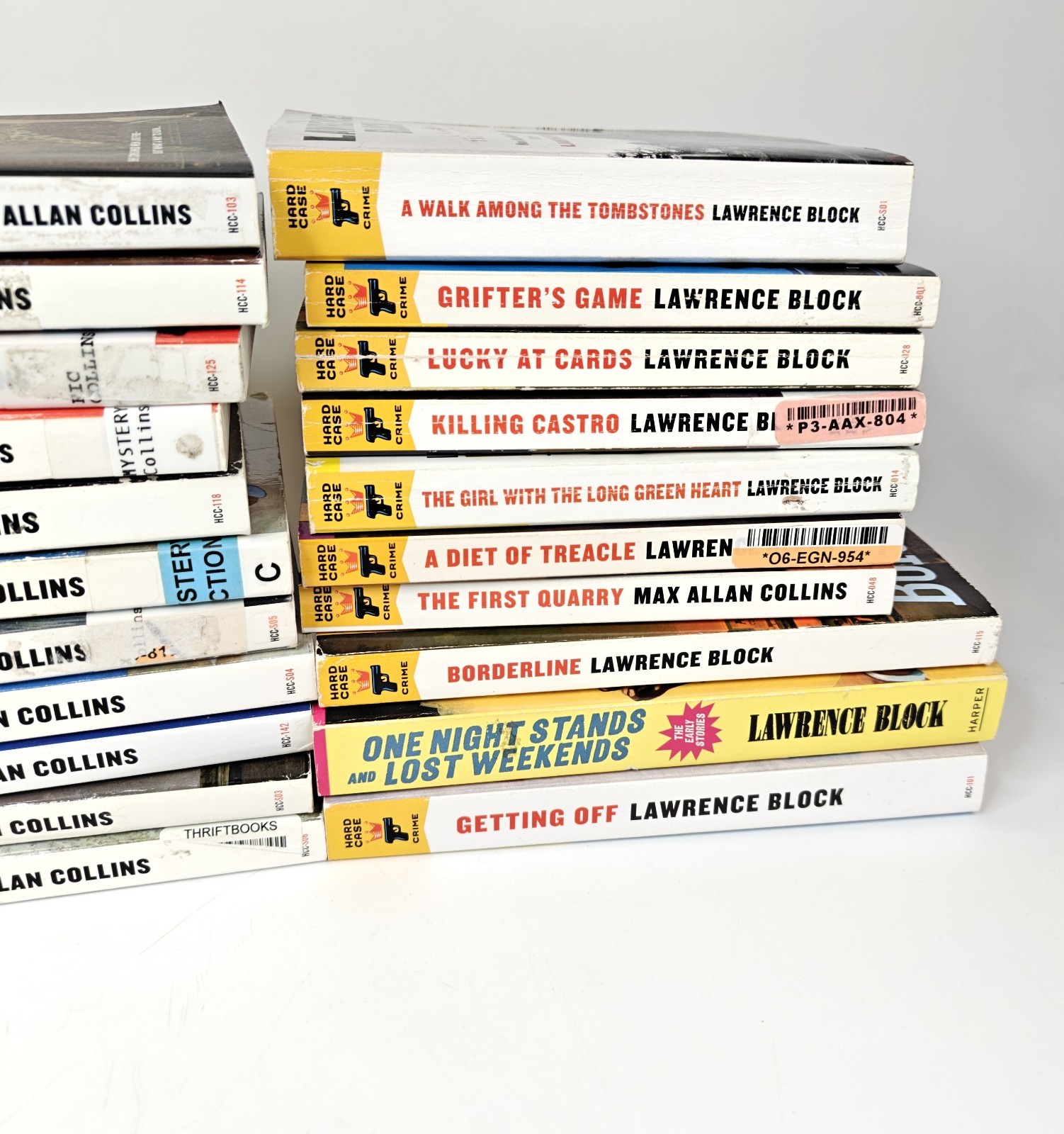 Hard Case Crime Lot of 29 Hard Boiled Noir Action Mystery Thriller Pulp Novels