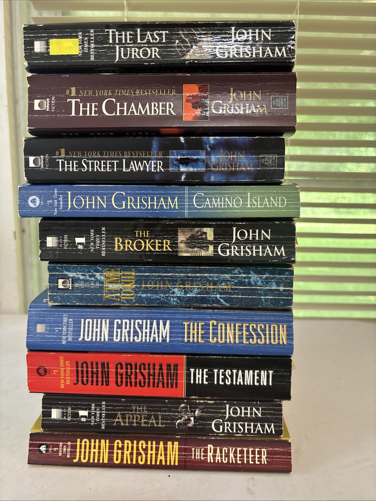 Lot of 10 – John Grisham – Mass paperback books – FREE SHIPPING