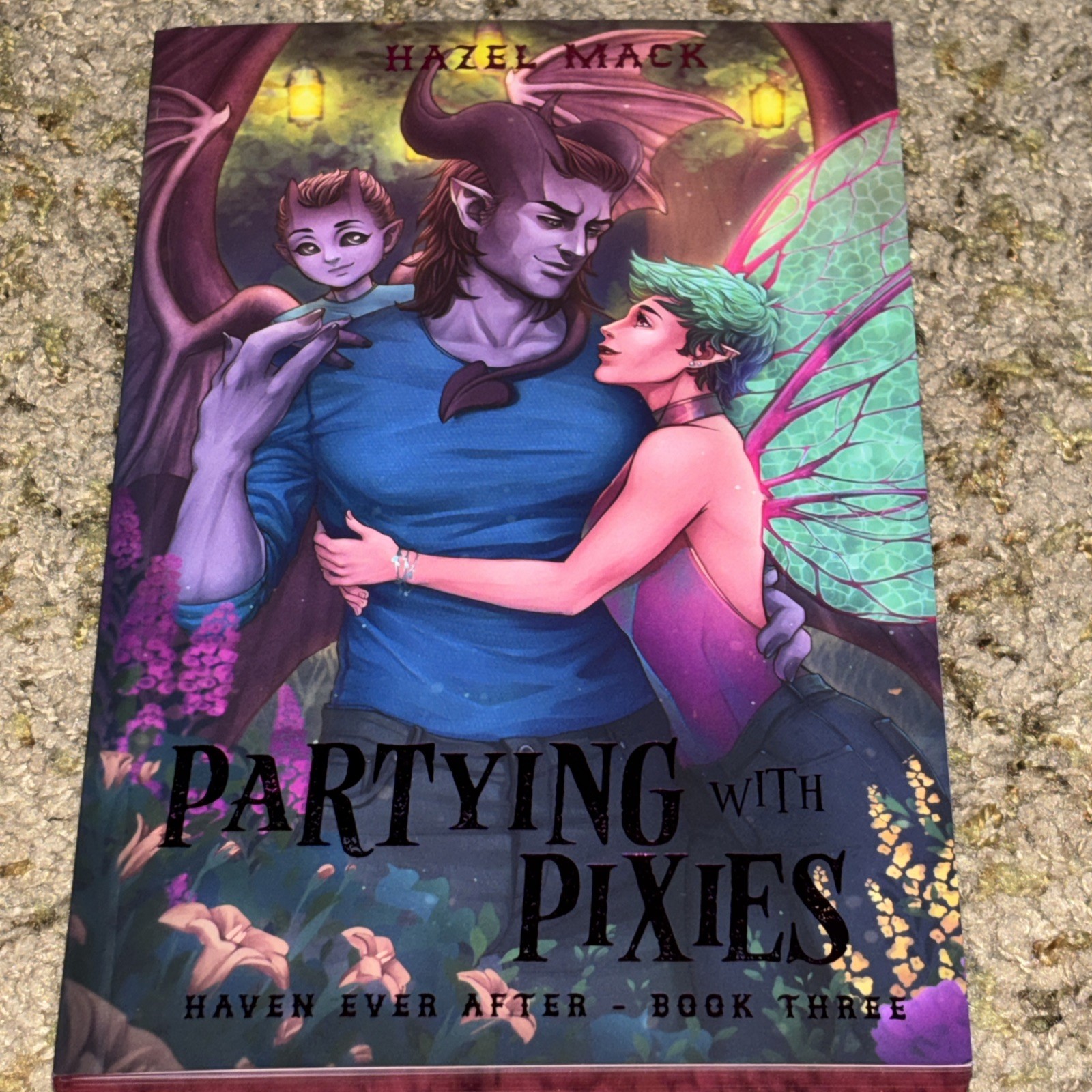 SE Partying With Pixies: A Sweet Small-Town Single Dad Romance