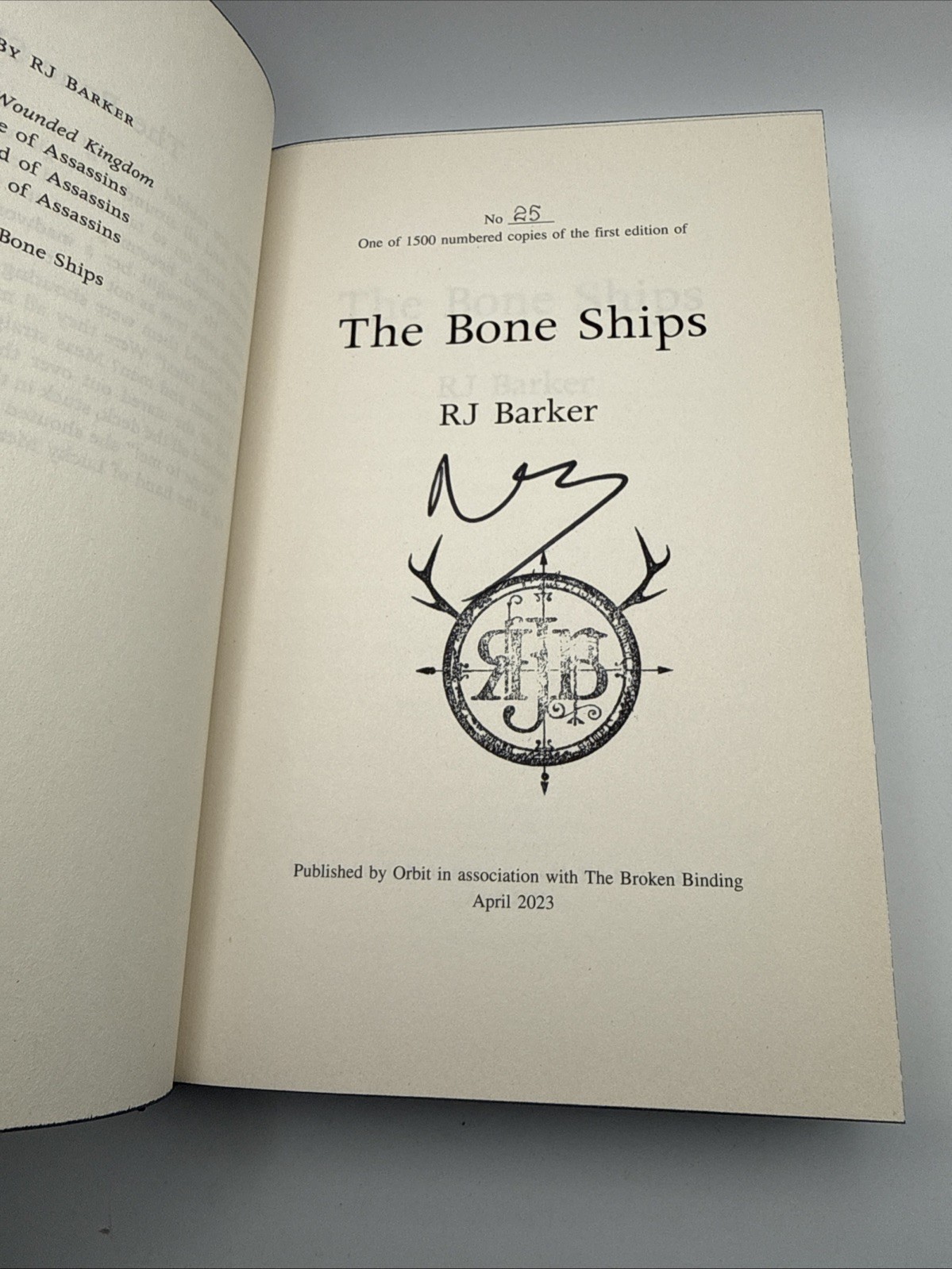The Bone Ships RJ Barker SIGNED Numbered #25 of 1500 Broken Binding Edition