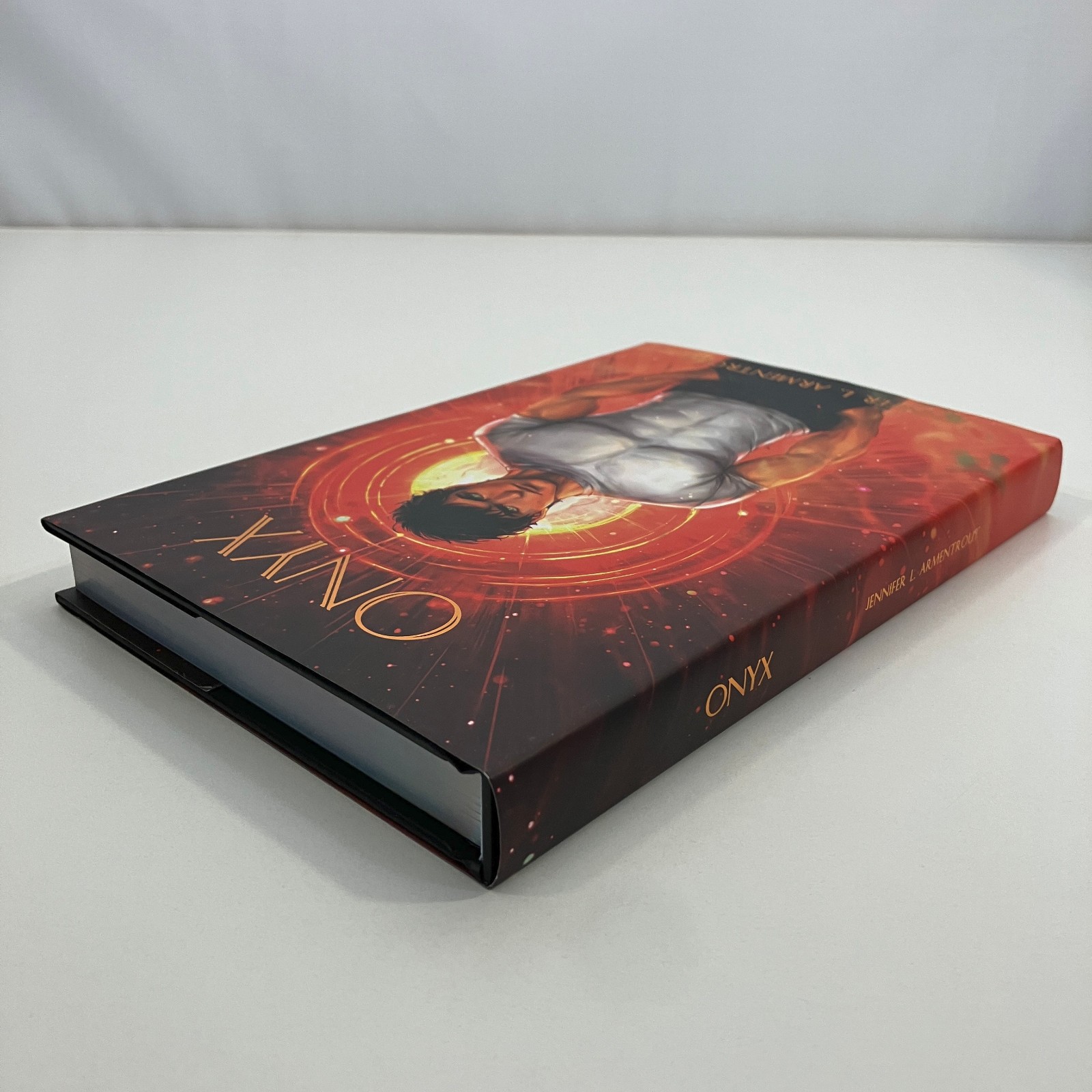 Onyx Jennifer Armentrout Lux Series Books for Days Crate First Edition 2012 HCDJ