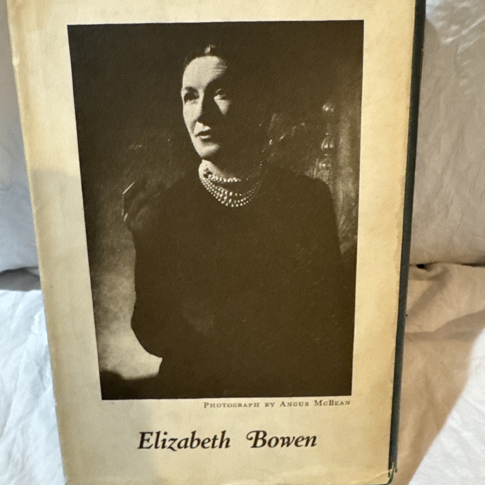 THE HEAT OF THE DAY. Vintage 1949 HC w/ DJ. Elizabeth Bowen. Book Club Edition.