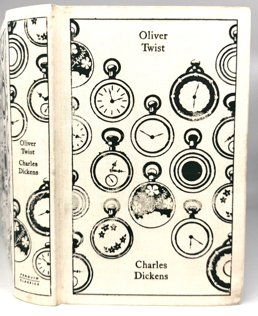 Oliver Twist by Charles Dickens (Penguin Clothbound Classics)