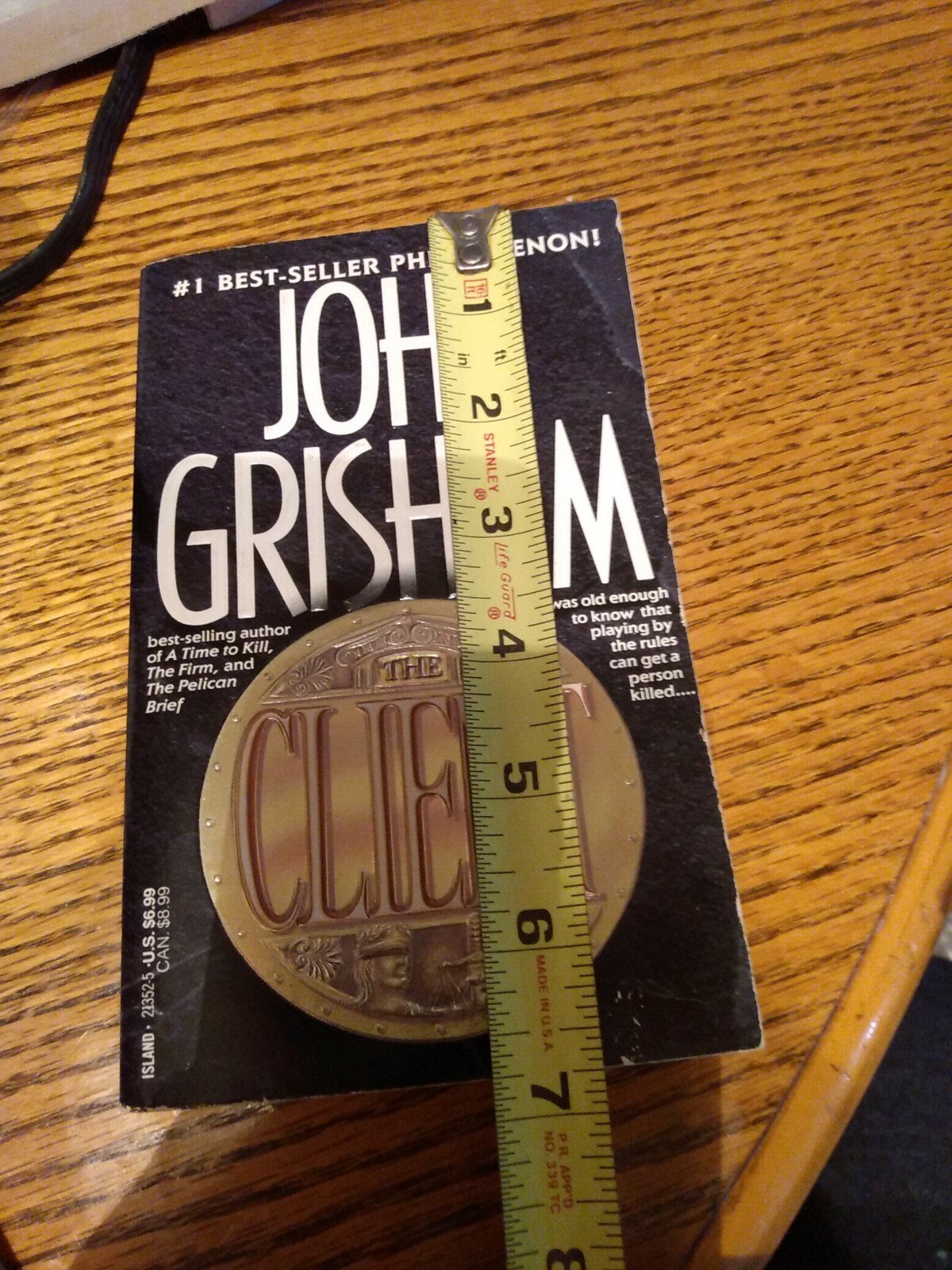 The Client by John Grisham set of 2 (cm)