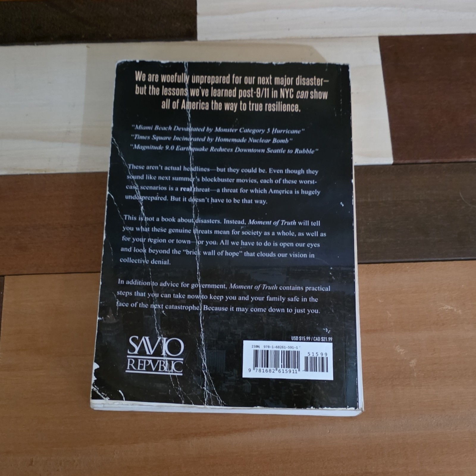 Moment of Truth by Kelly McKinney, PB, Post Hill Press, Disasters, 2018