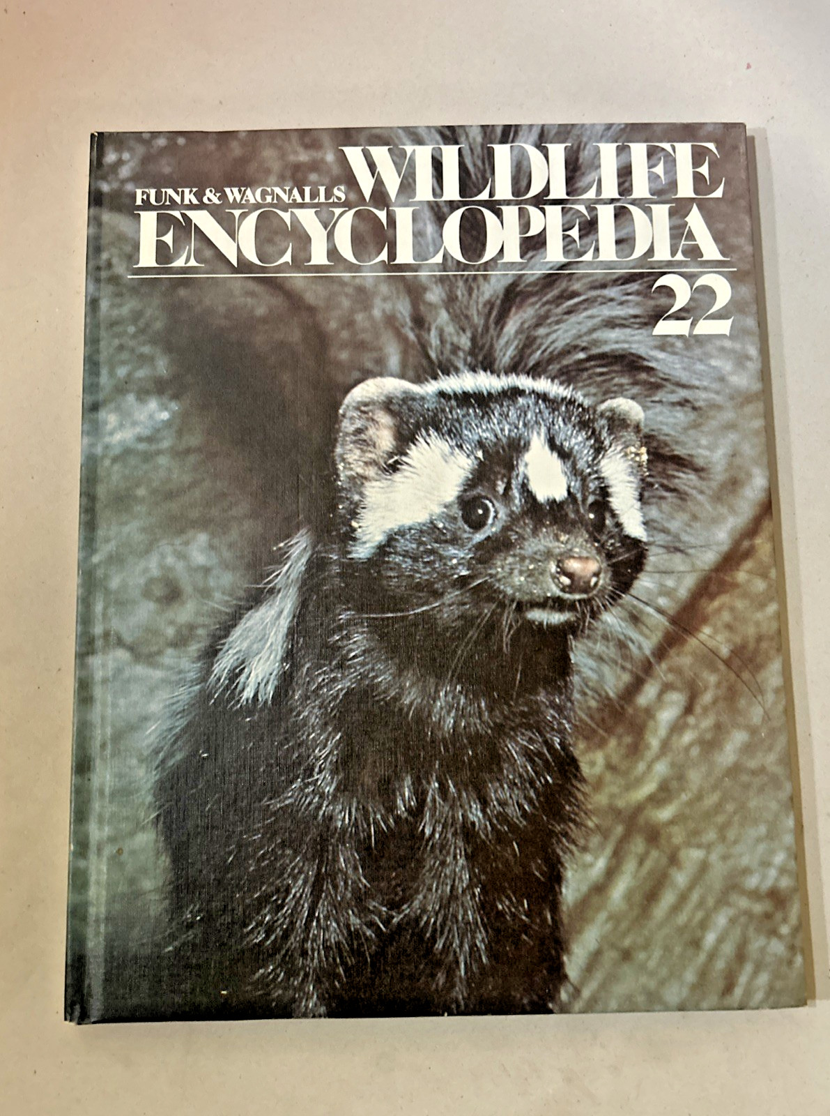 Funk and Wagnalls ~ Wildlife Encyclopedia ~ Vol 22 ~ 1974 ~ Hardcover