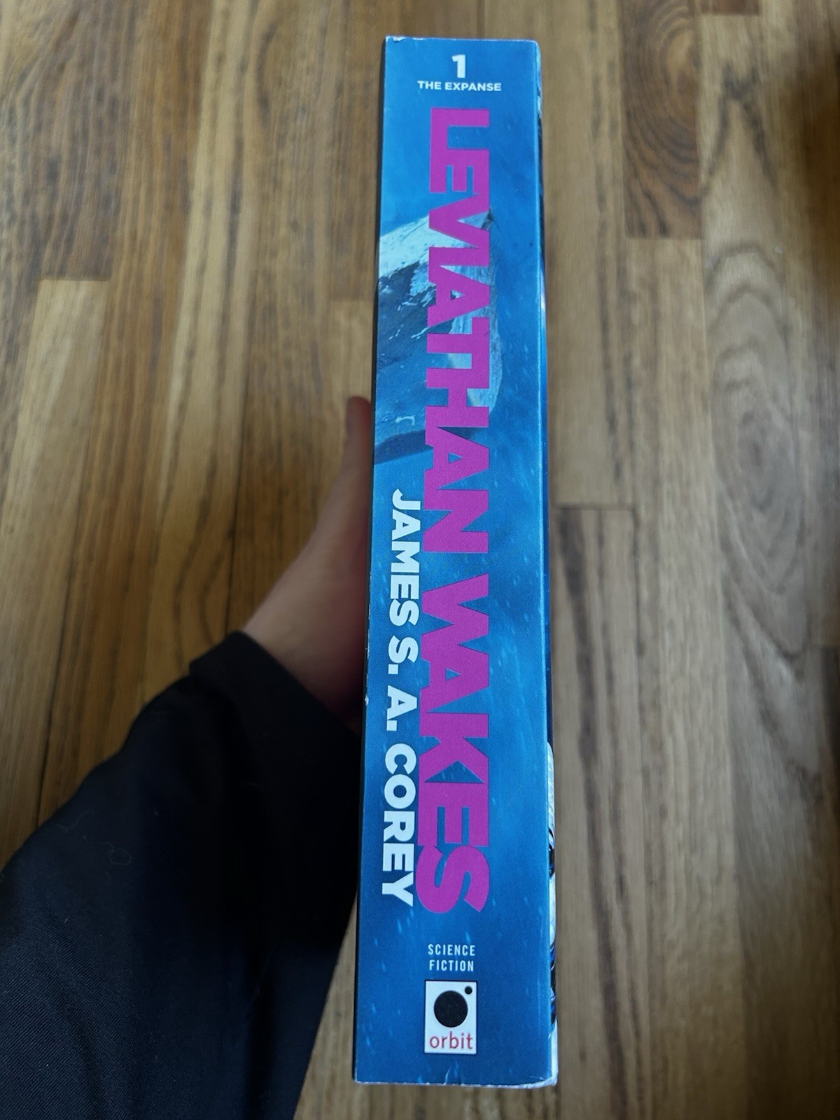 Leviathan Wakes by James S. A. Corey (2025, Trade Paperback)