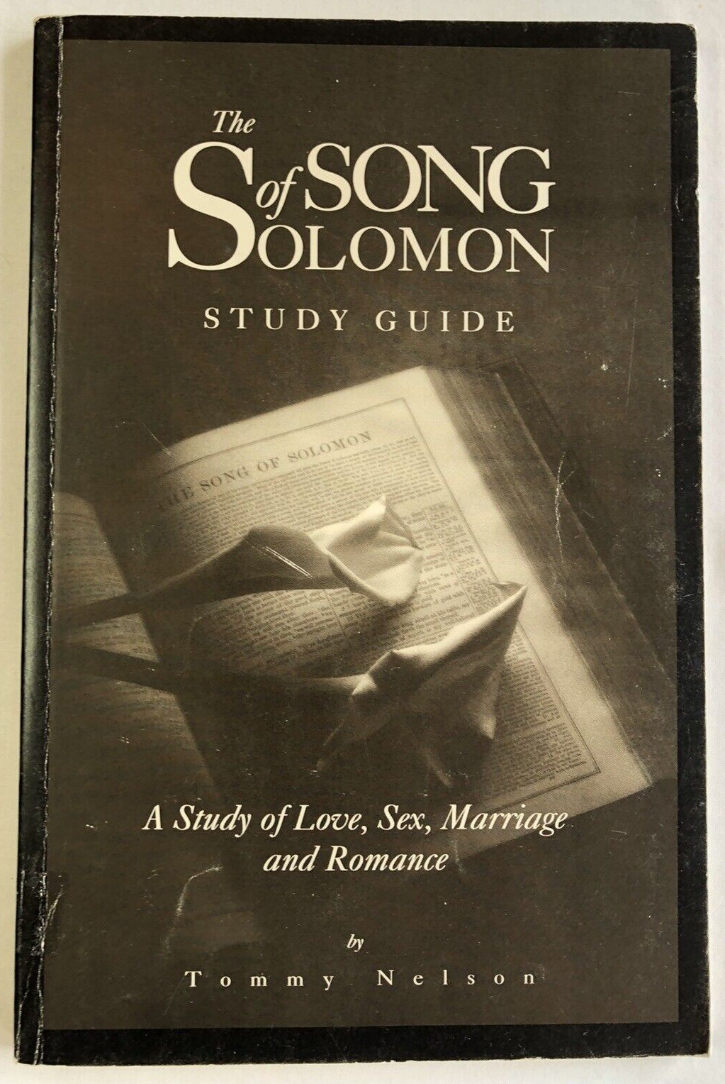 LOT 3 BIBLE COMMENTARY & STUDY BOOKS INCL BOOKS JOEL HOSEA & THE SONG OF SOLOMON