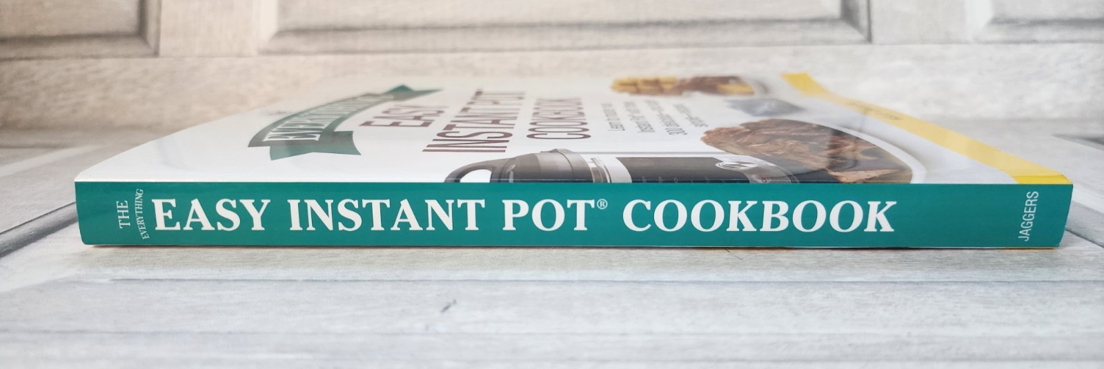Everything Easy Instant Pot Cookbook paperback 2018 302 pages 300 recipes nice