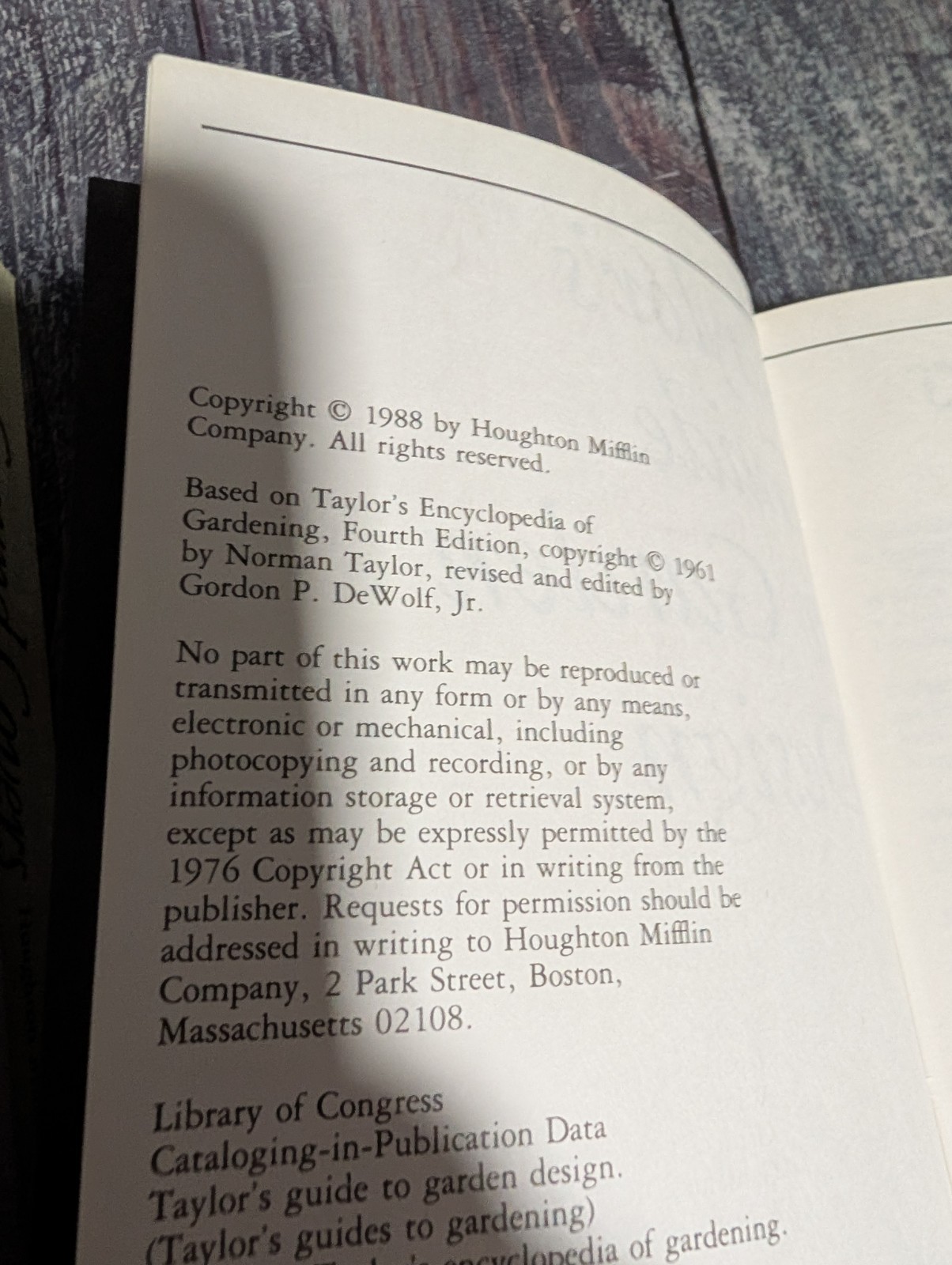 Taylor’s Guide To Book Lot: Garden Design, Ground Covers, Houseplants