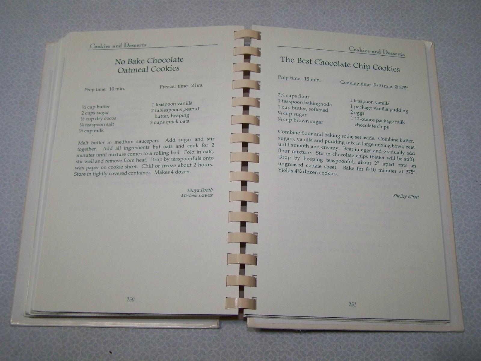 Marietta Ohio Welfare League Cookbook 1998 346 pages 800 recipes