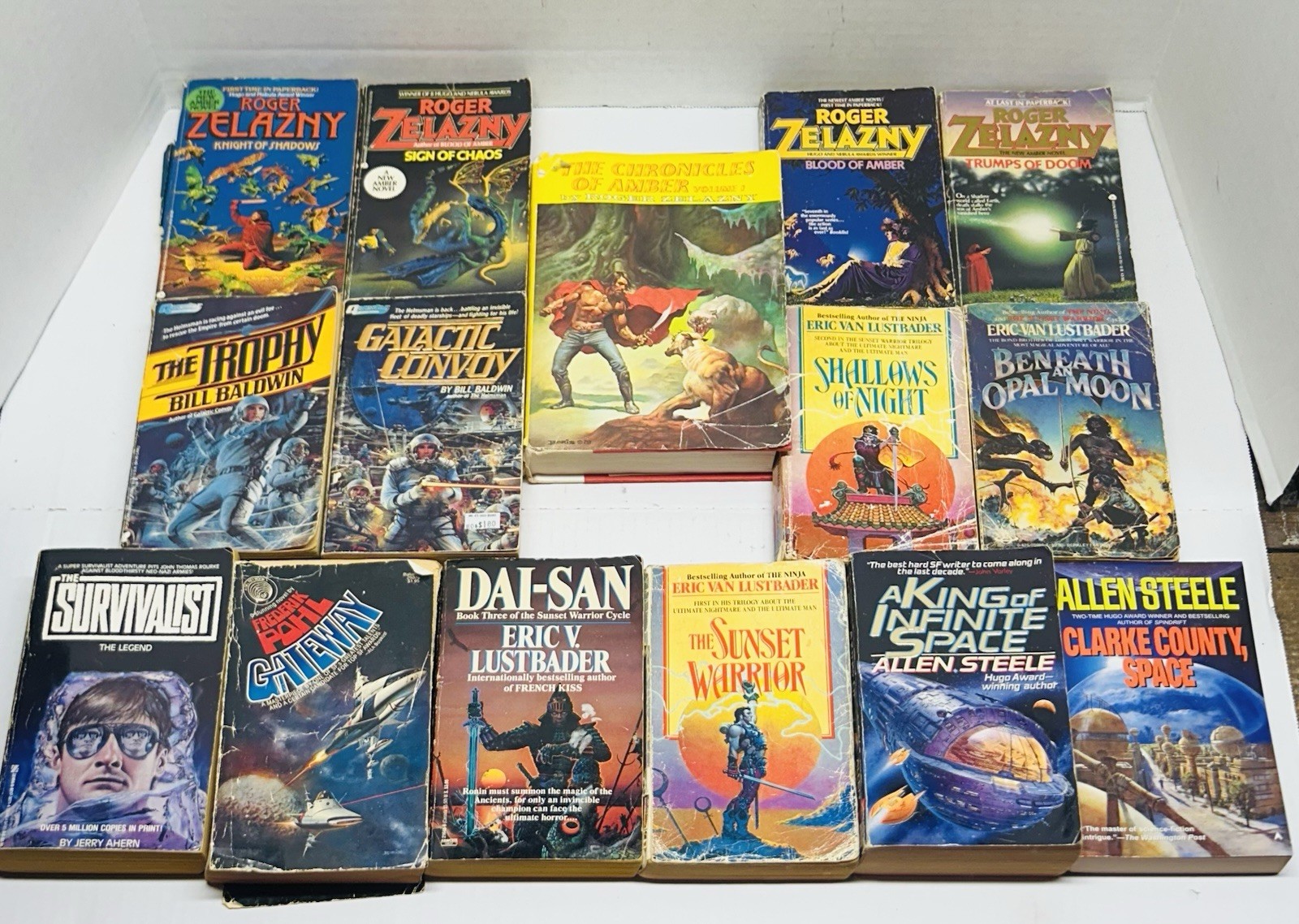 Lot of 15 random Scifi & Fantasy 1980s vintage Paperback books!