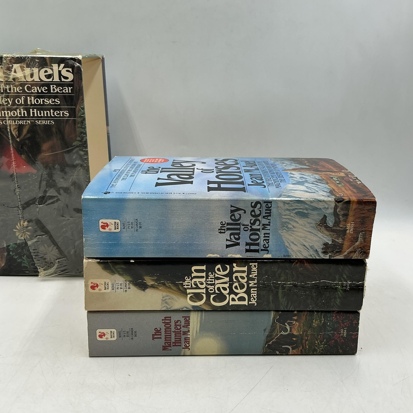 Vintage Jean M Auel Earth’s Children 3 PB Box Set Bantam Black 1986 USA Saga