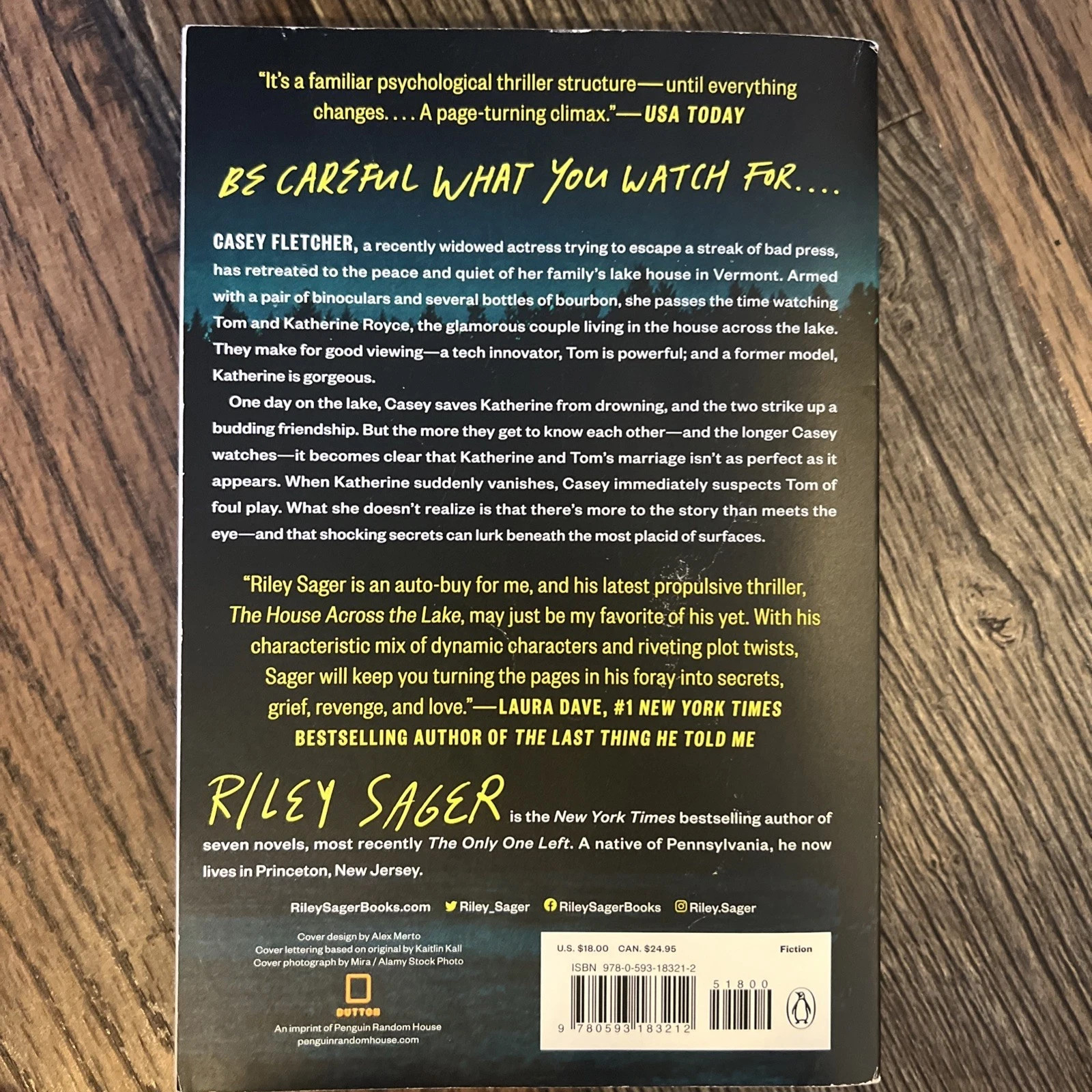 House Across the Lake : A Novel by Riley Sager (2023, Trade Paperback)