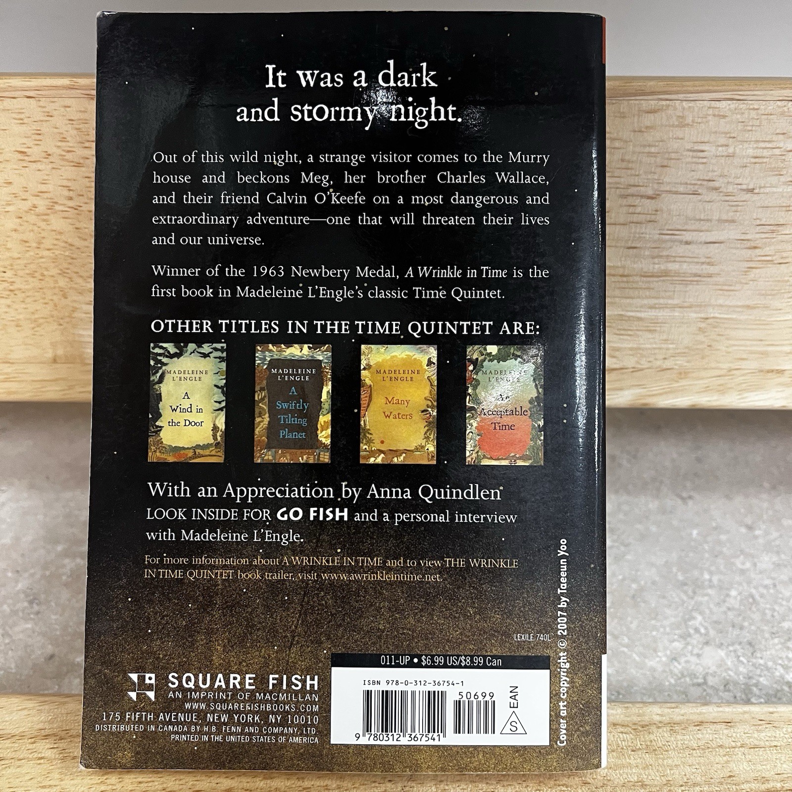 A Wrinkle in Time by Madeleine L’Engle 2007 Paperback