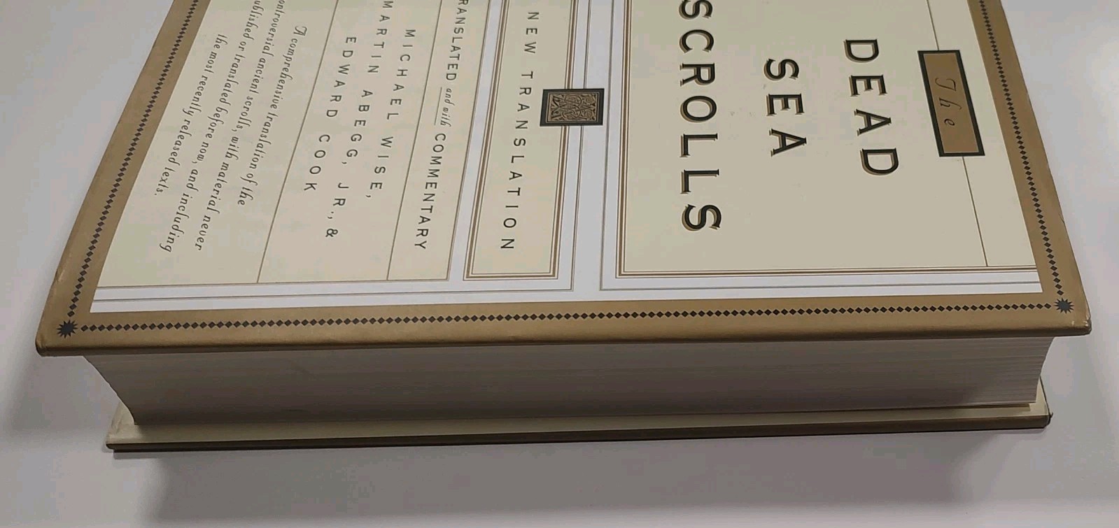 Dead Sea Scrolls : A New Translation Michael Wise, 1st Ed/1st Printing, HC/DJ