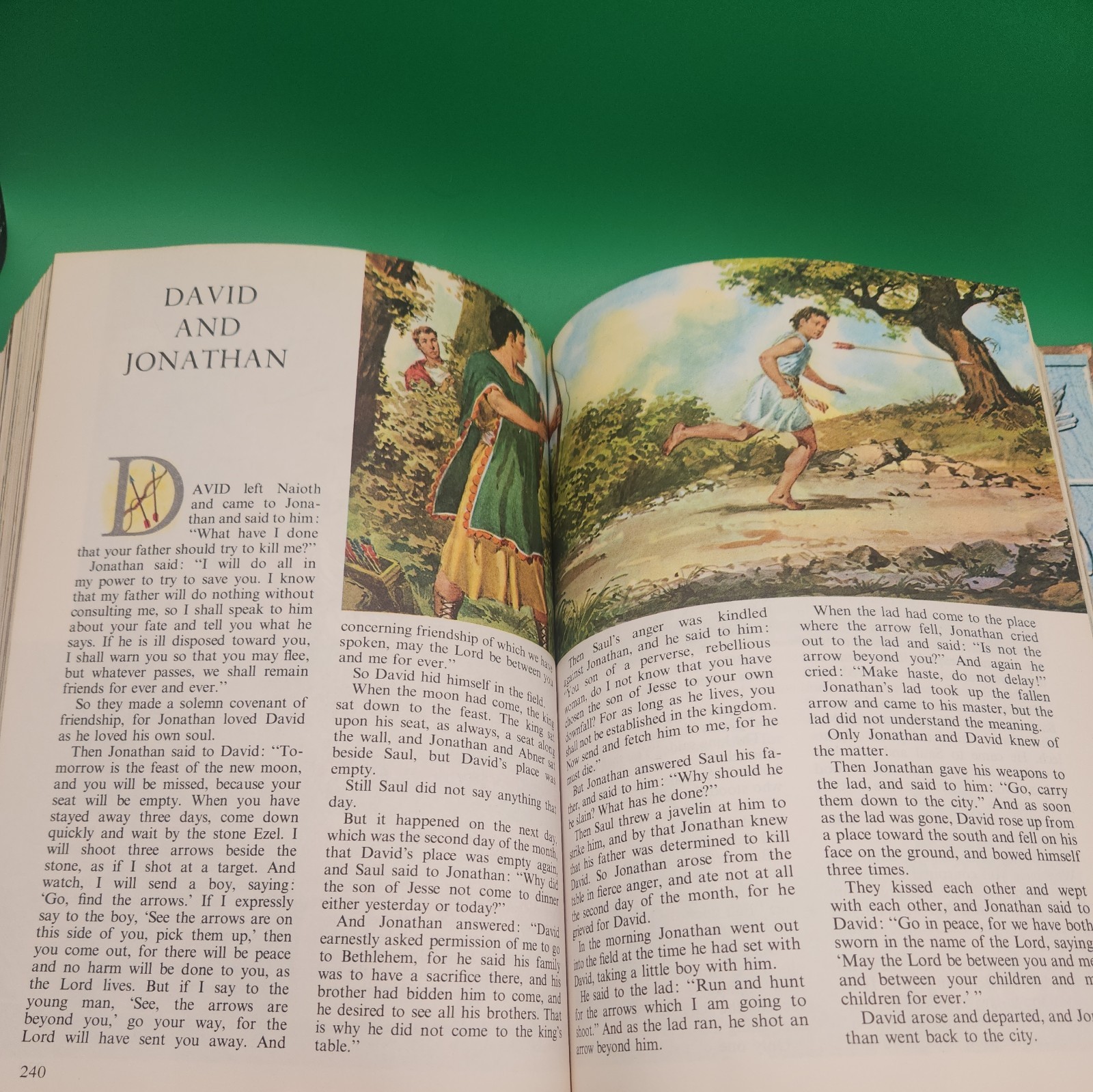 Vintage 1965 The Children’s Bible Book Hardcover God Religion 510 Pages