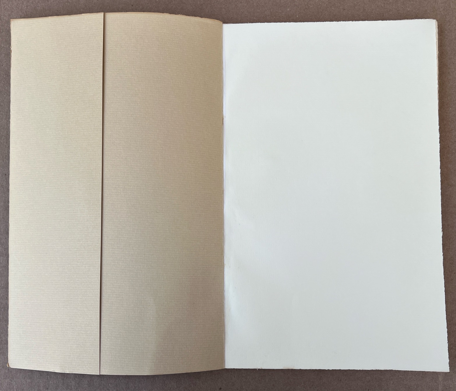 SWEDISH ENGLISH Poems Gunnar Ekelöf 1976 trans. Brita Stendahl LIMITED PRINTING