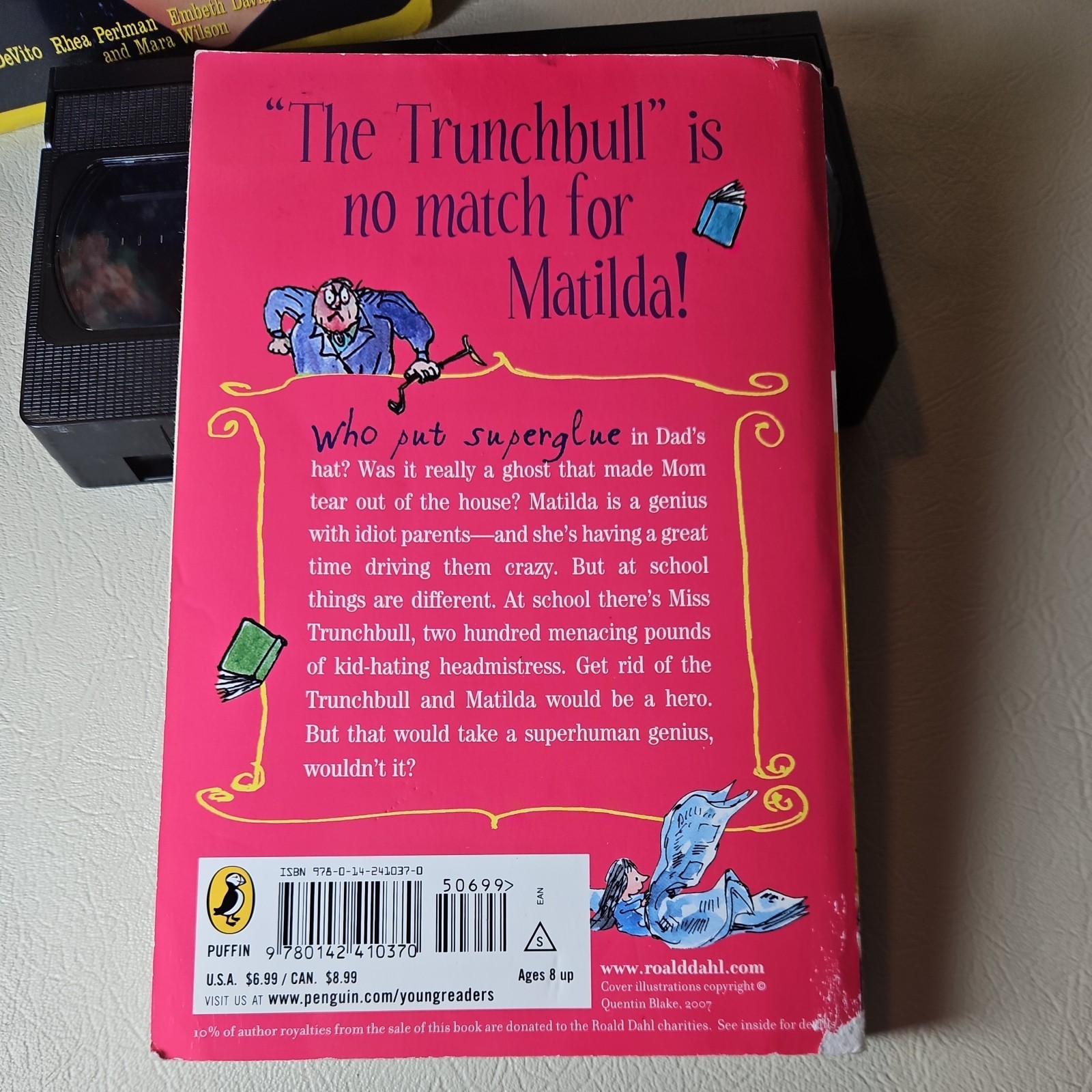 Matilda by Roald Dahl First Edition + Matilda Vintage VHS – VG – Y2K 90’s Danny
